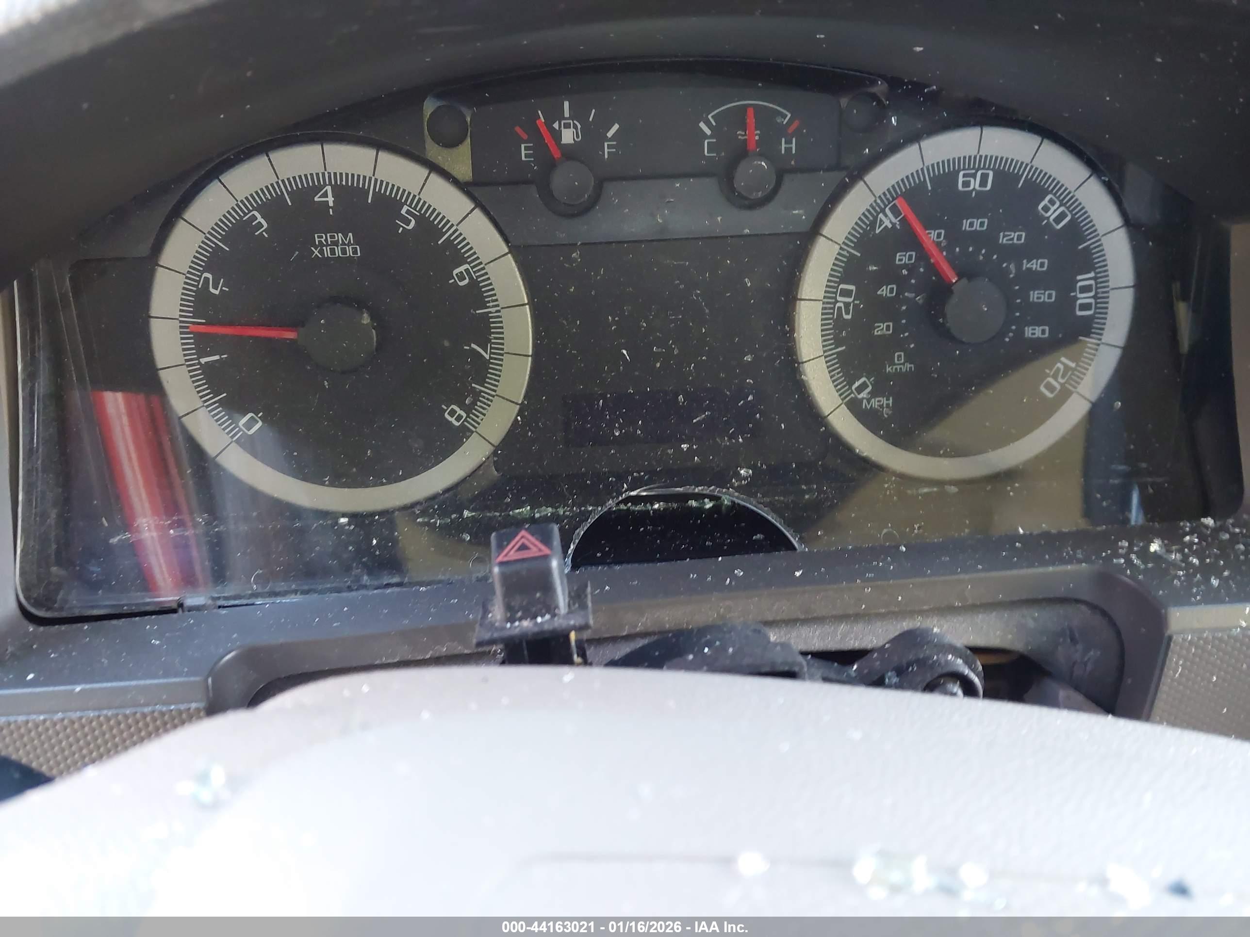 FORD ESCAPE image 7