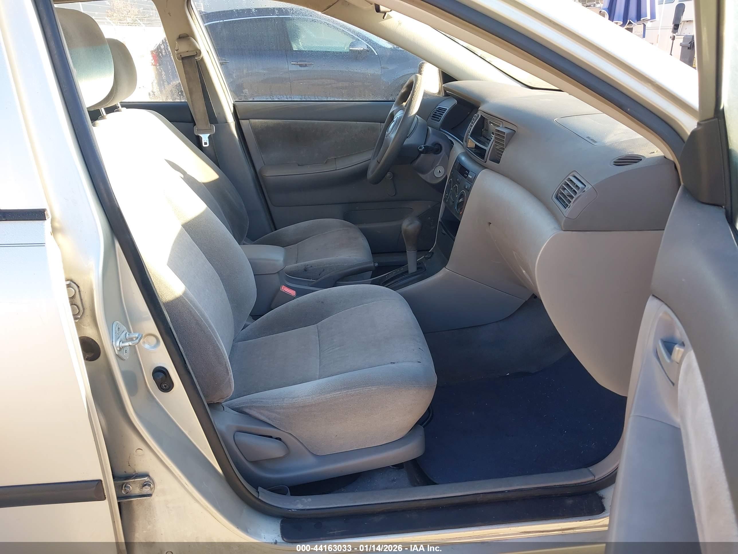 TOYOTA COROLLA image 5