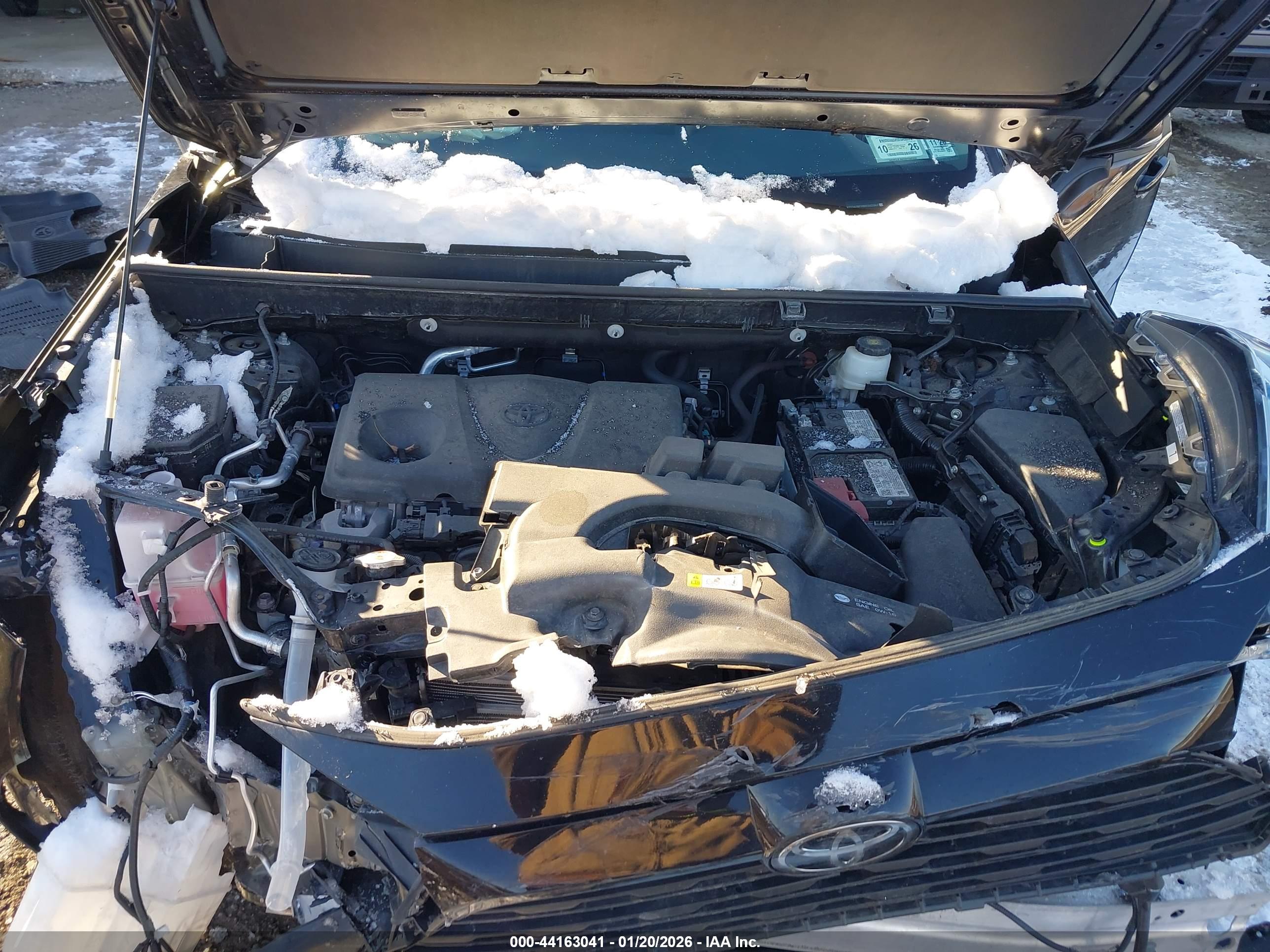 TOYOTA RAV4 image 10