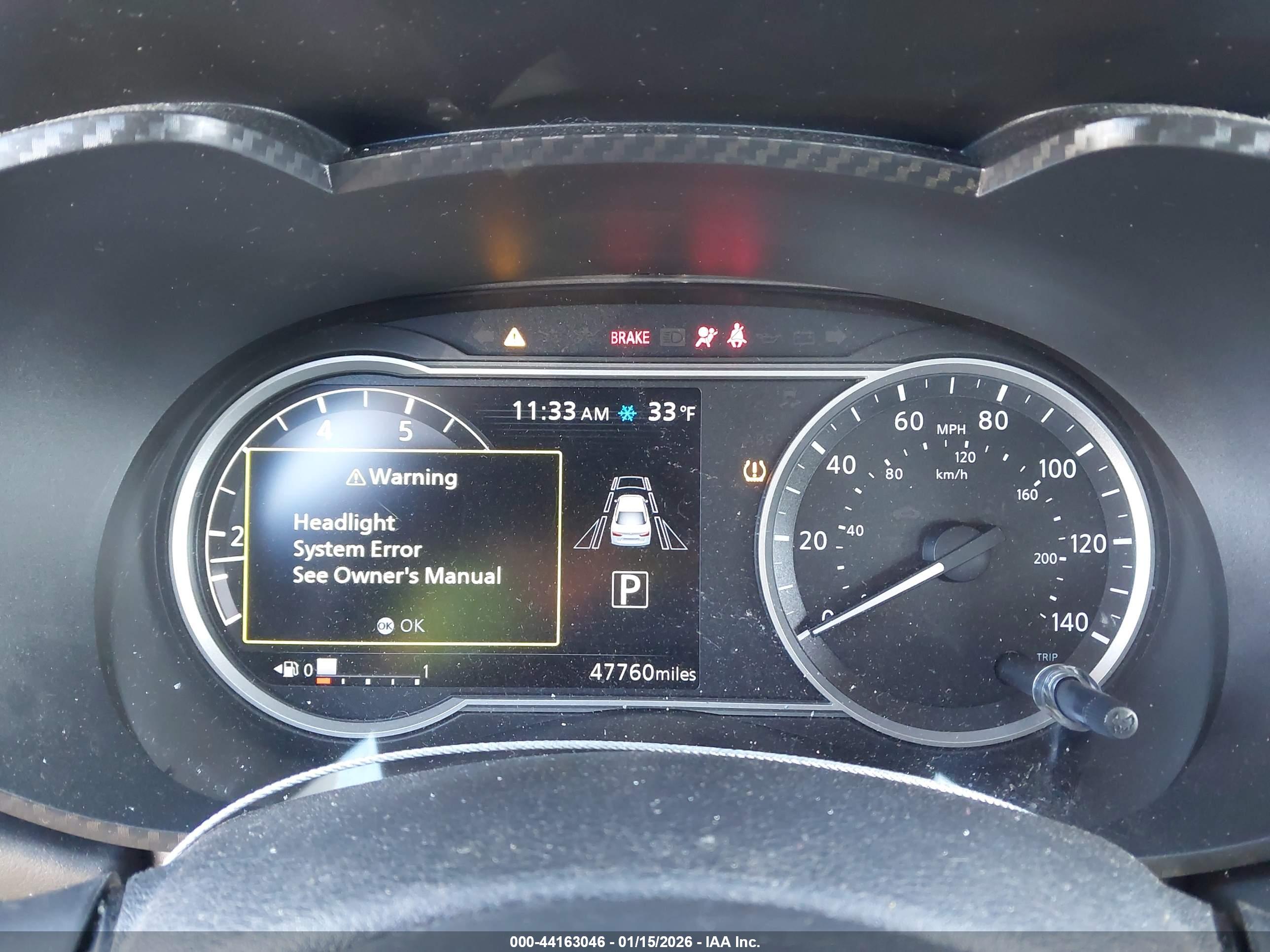 NISSAN VERSA image 7