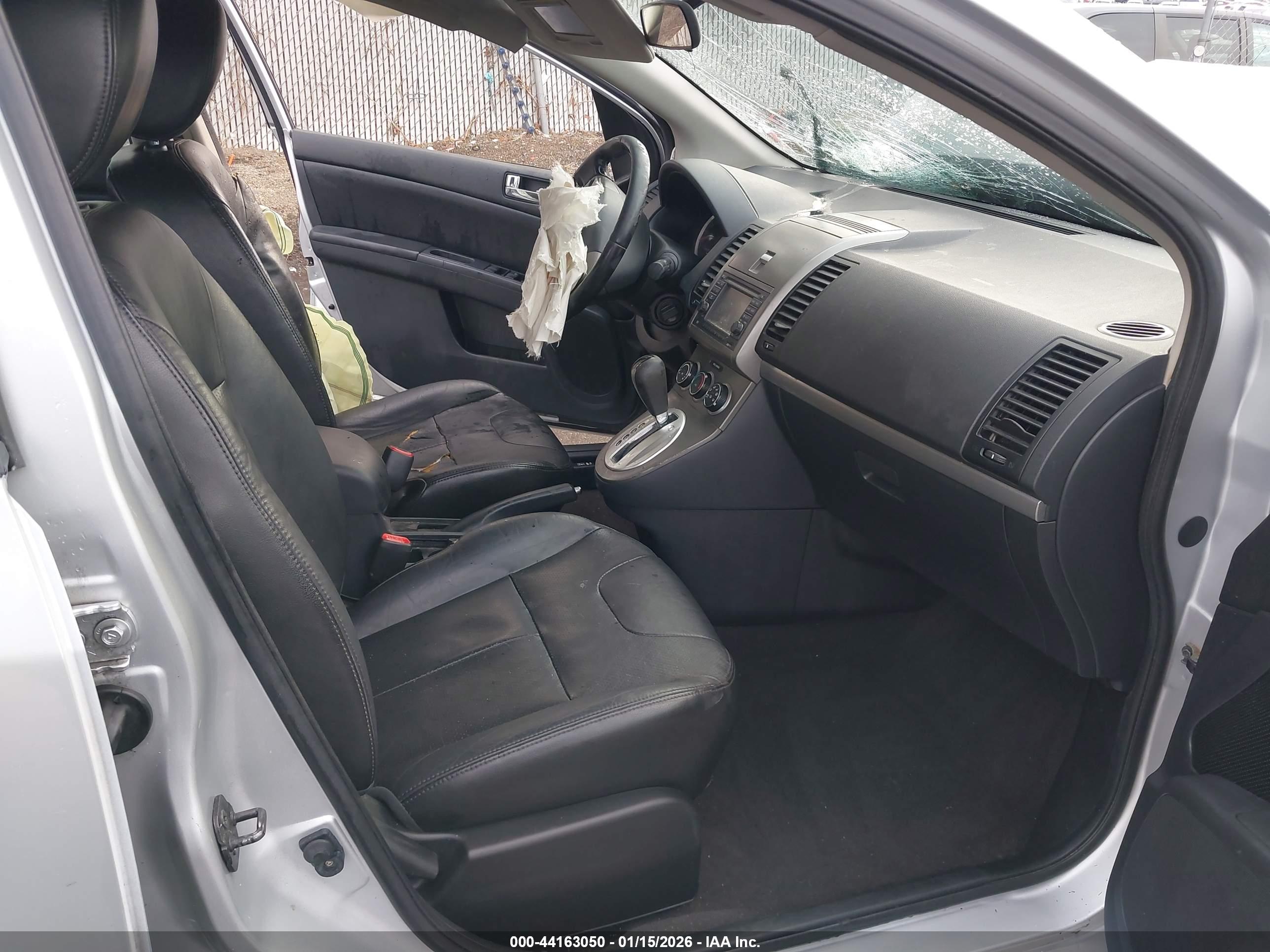 NISSAN SENTRA image 5