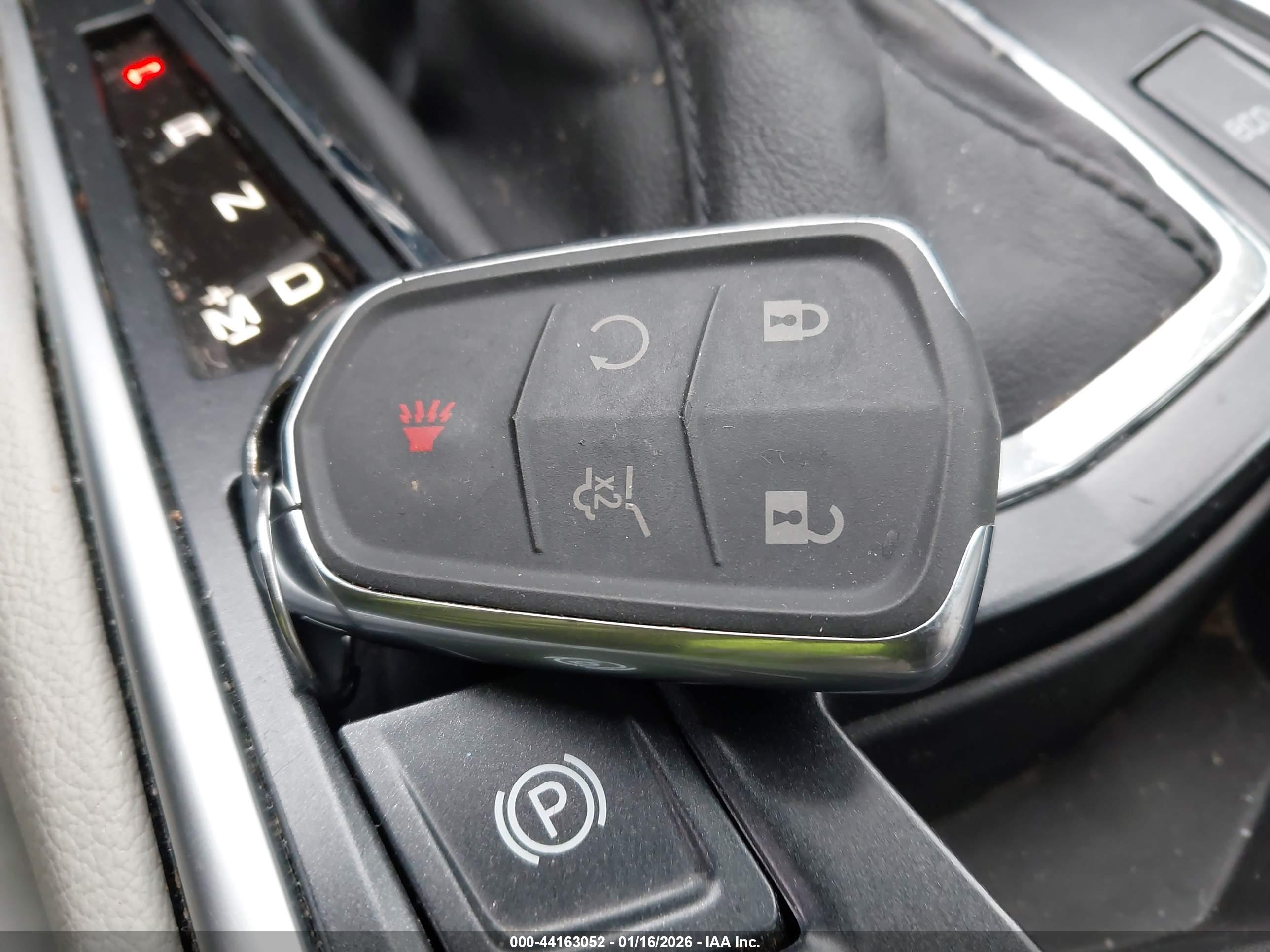 CADILLAC SRX image 11