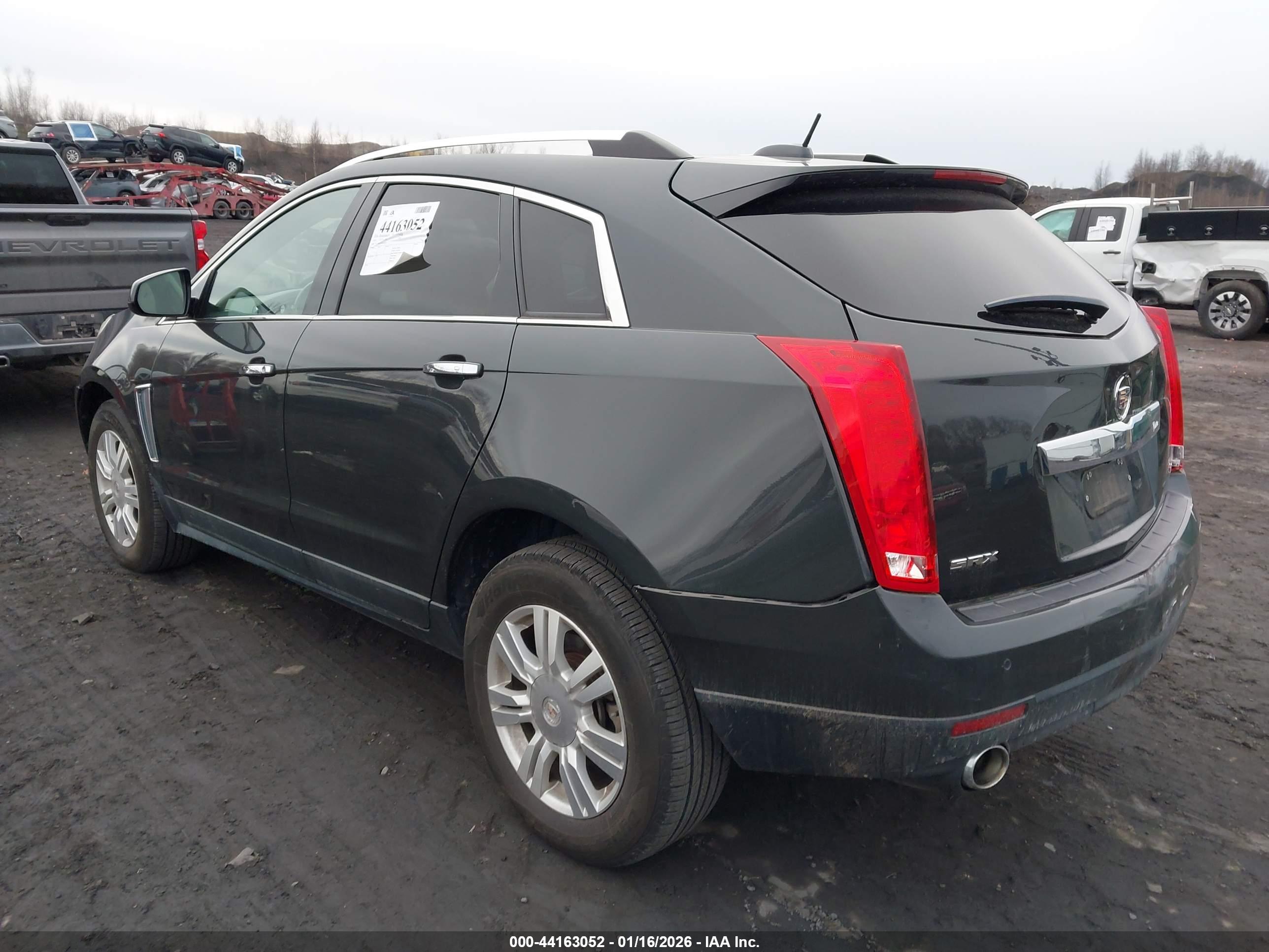 CADILLAC SRX image 3