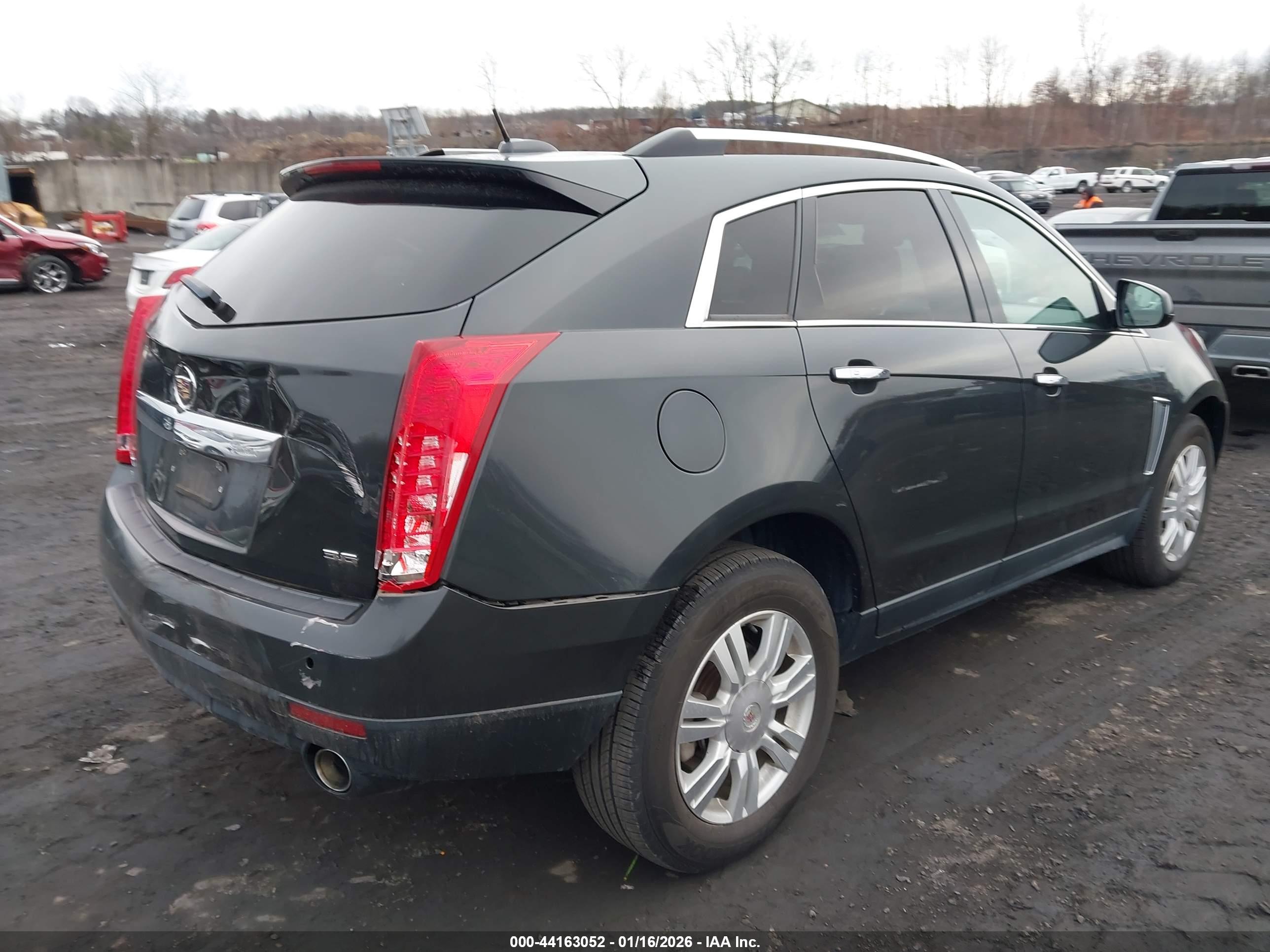 CADILLAC SRX image 4