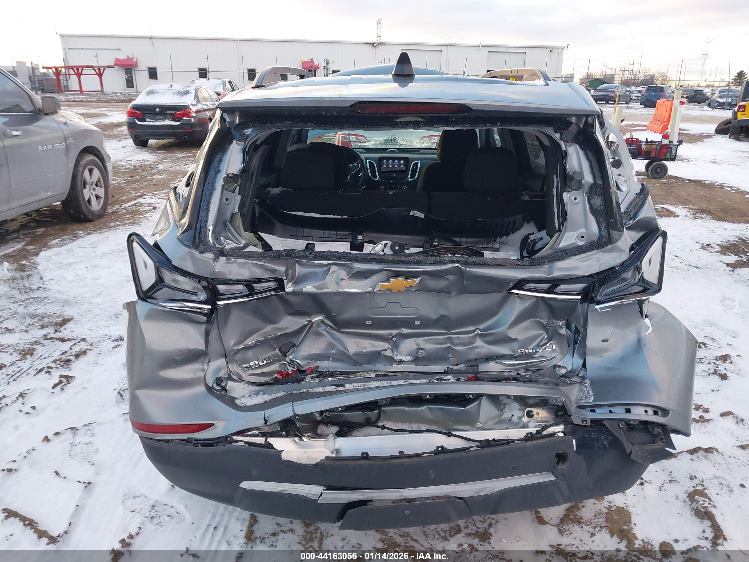 CHEVROLET EQUINOX image 6