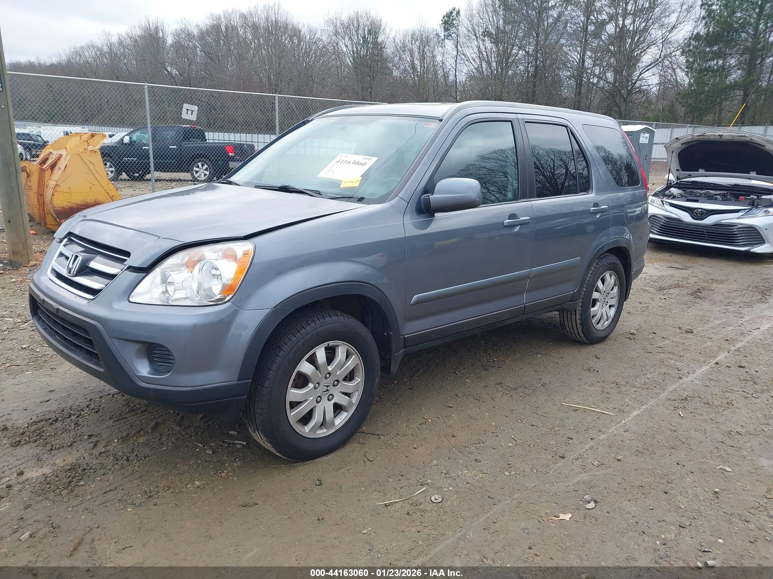 HONDA CR-V image 2