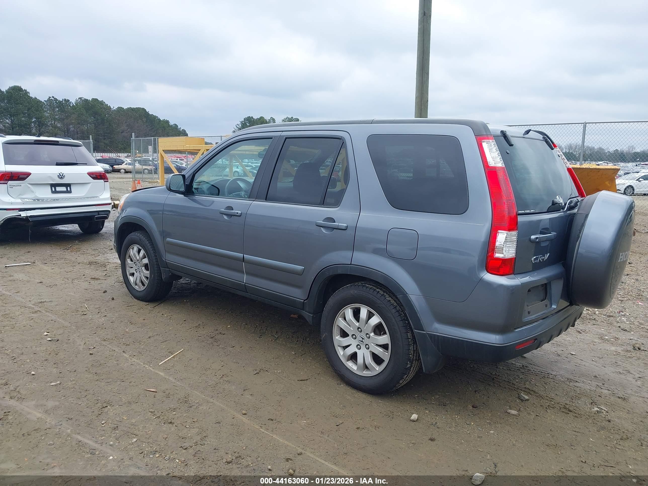 HONDA CR-V image 3