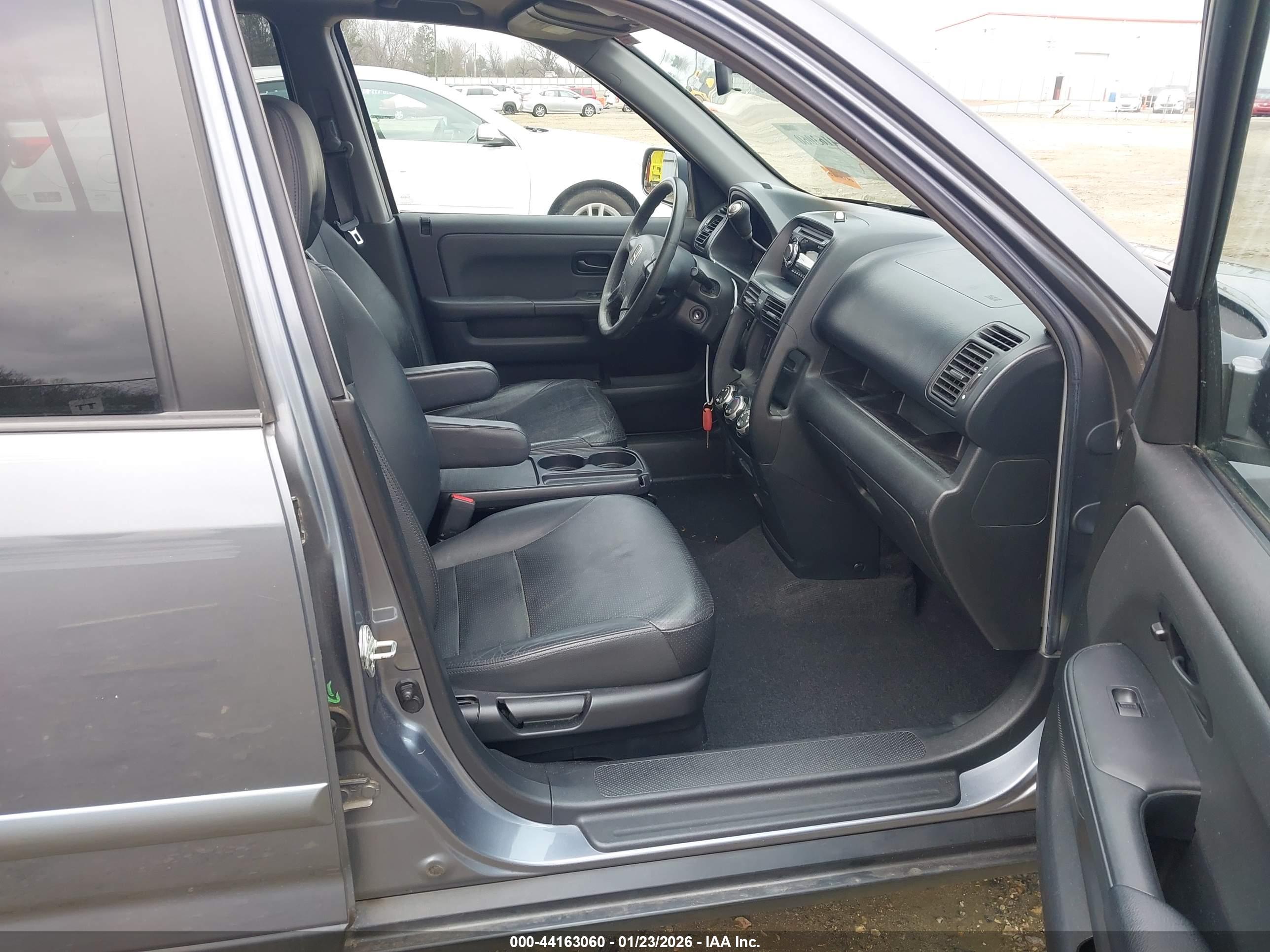HONDA CR-V image 5