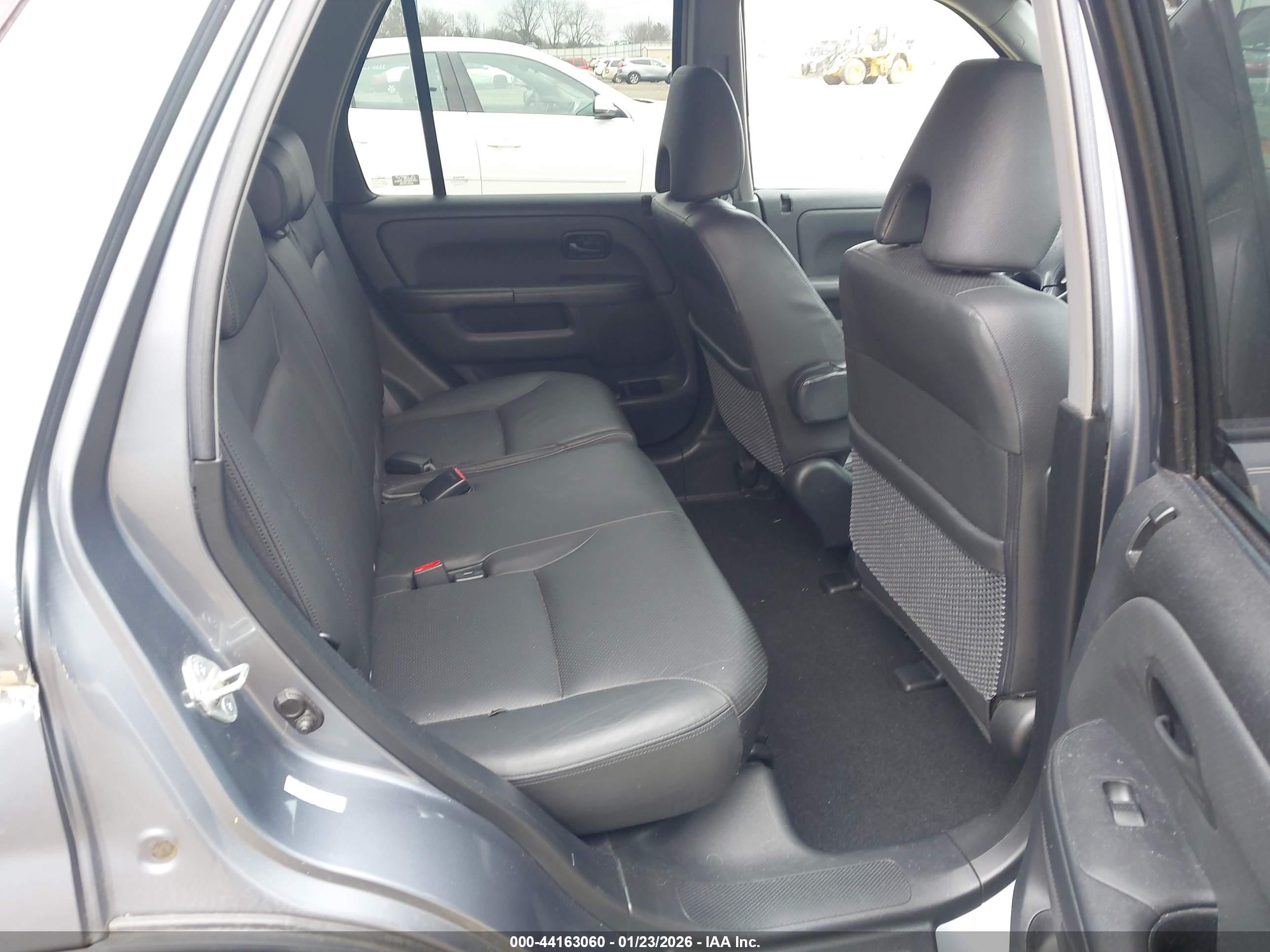 HONDA CR-V image 8
