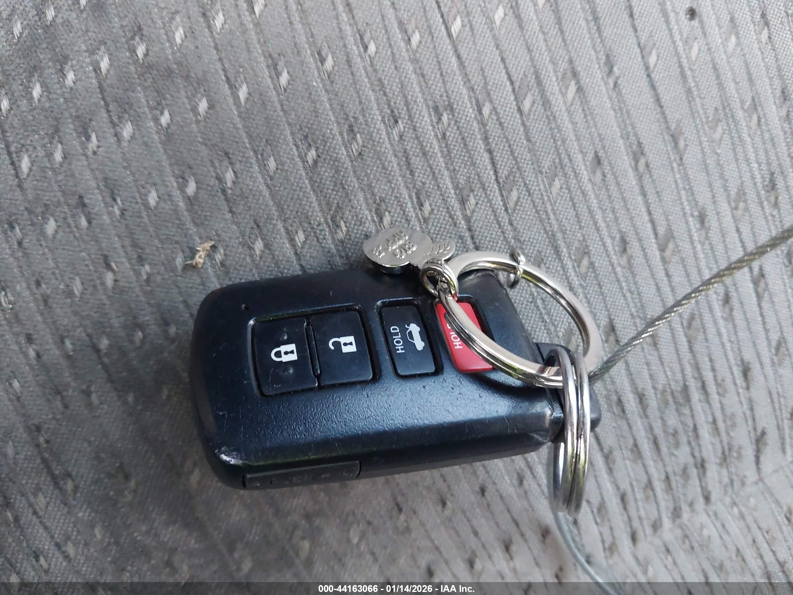 TOYOTA CAMRY image 11
