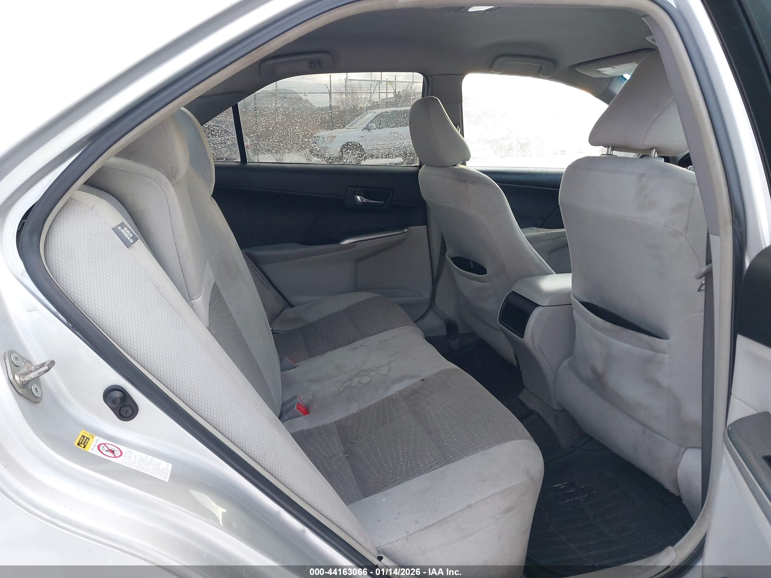 TOYOTA CAMRY image 8