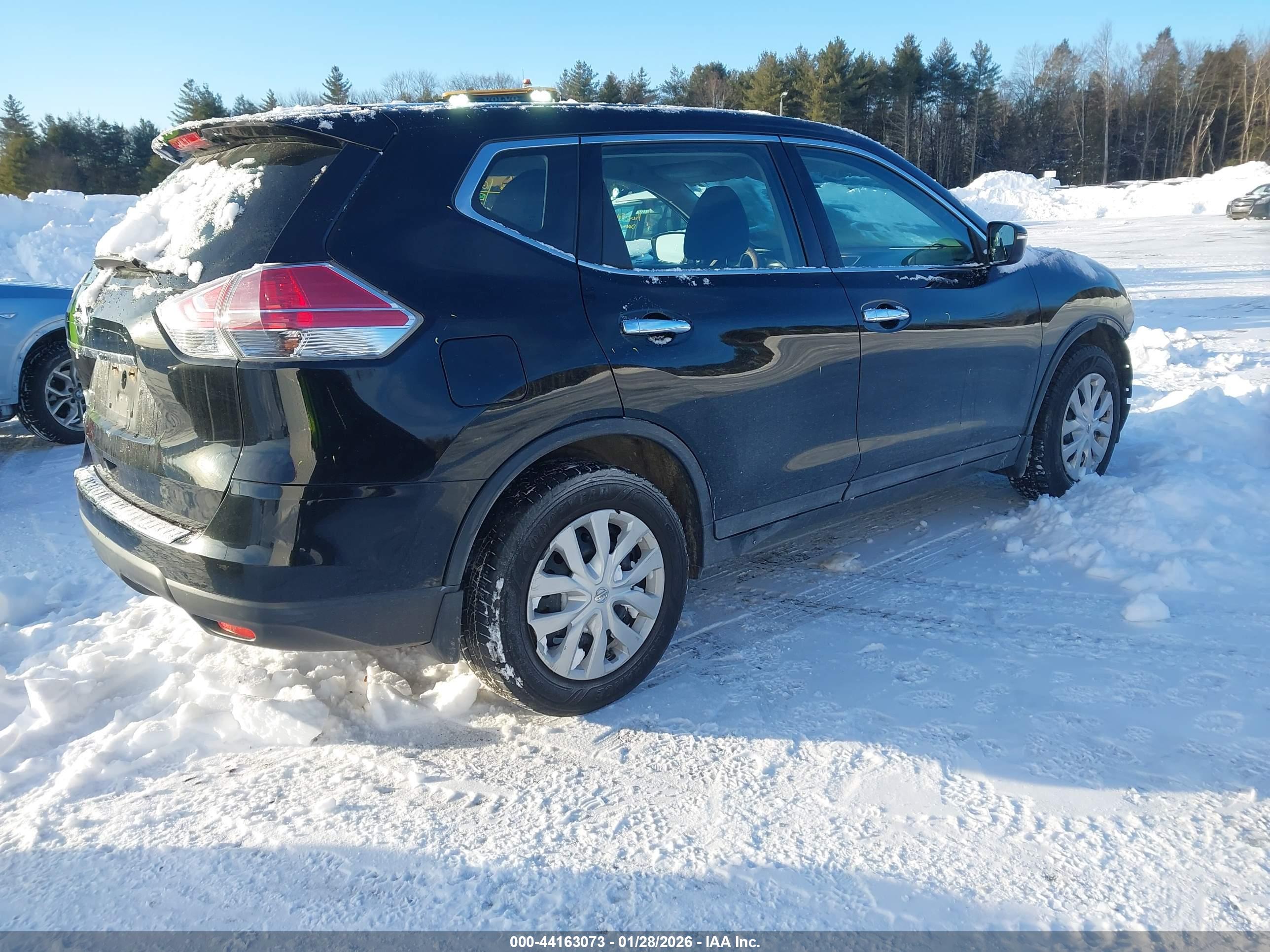 NISSAN ROGUE image 4