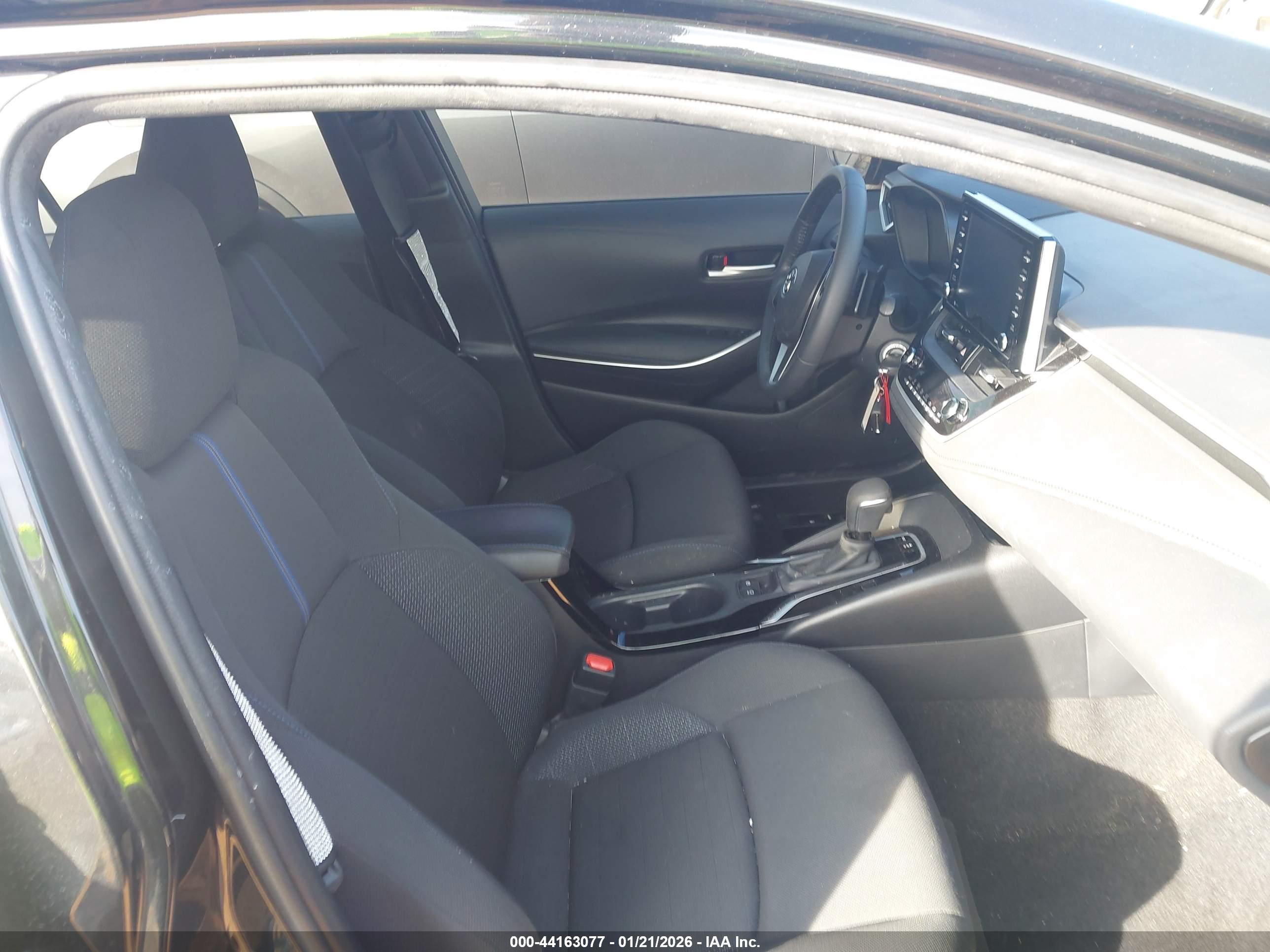 TOYOTA COROLLA image 5