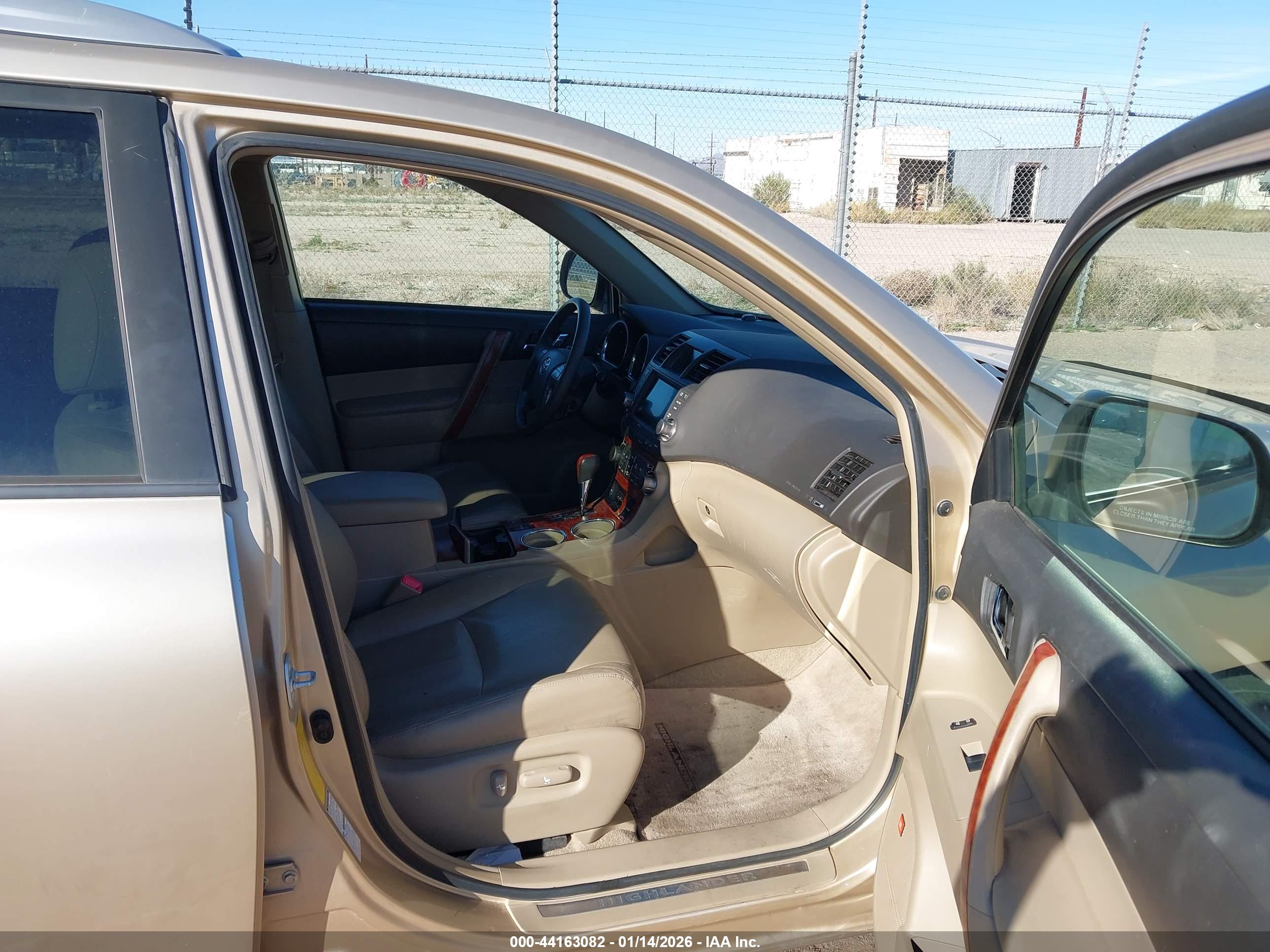 TOYOTA HIGHLANDER image 5