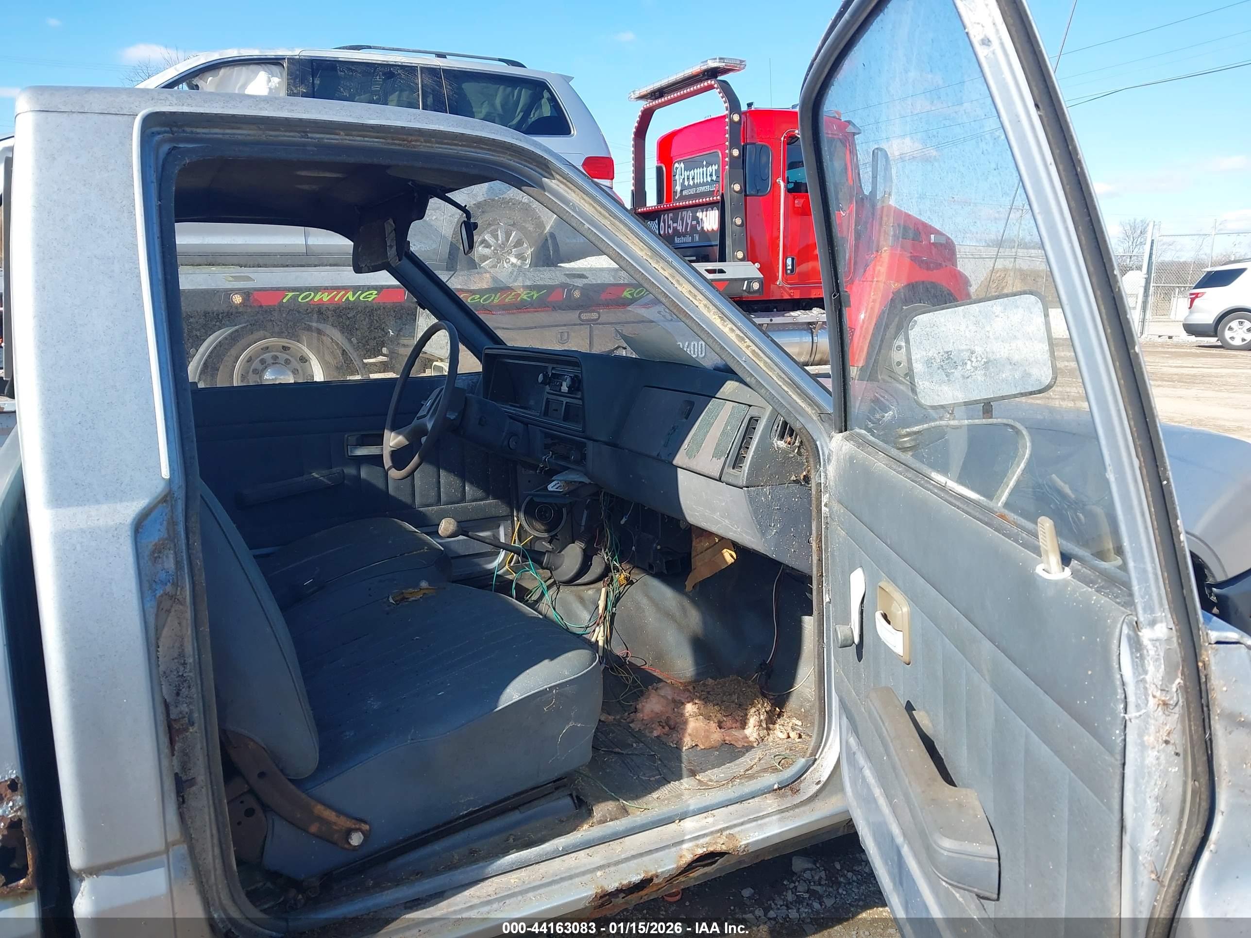 ISUZU PUP image 5