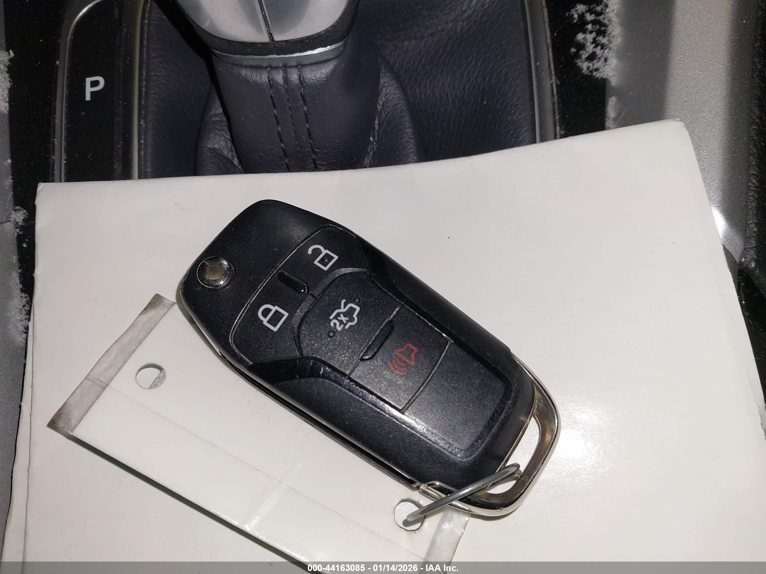 FORD FUSION image 11