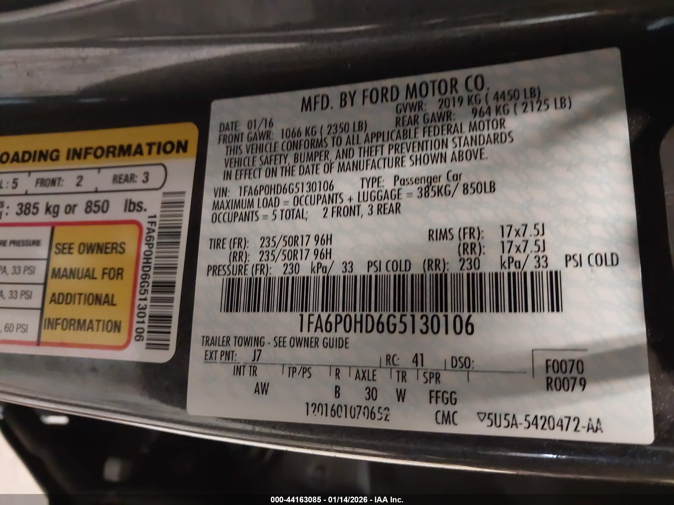 FORD FUSION image 9