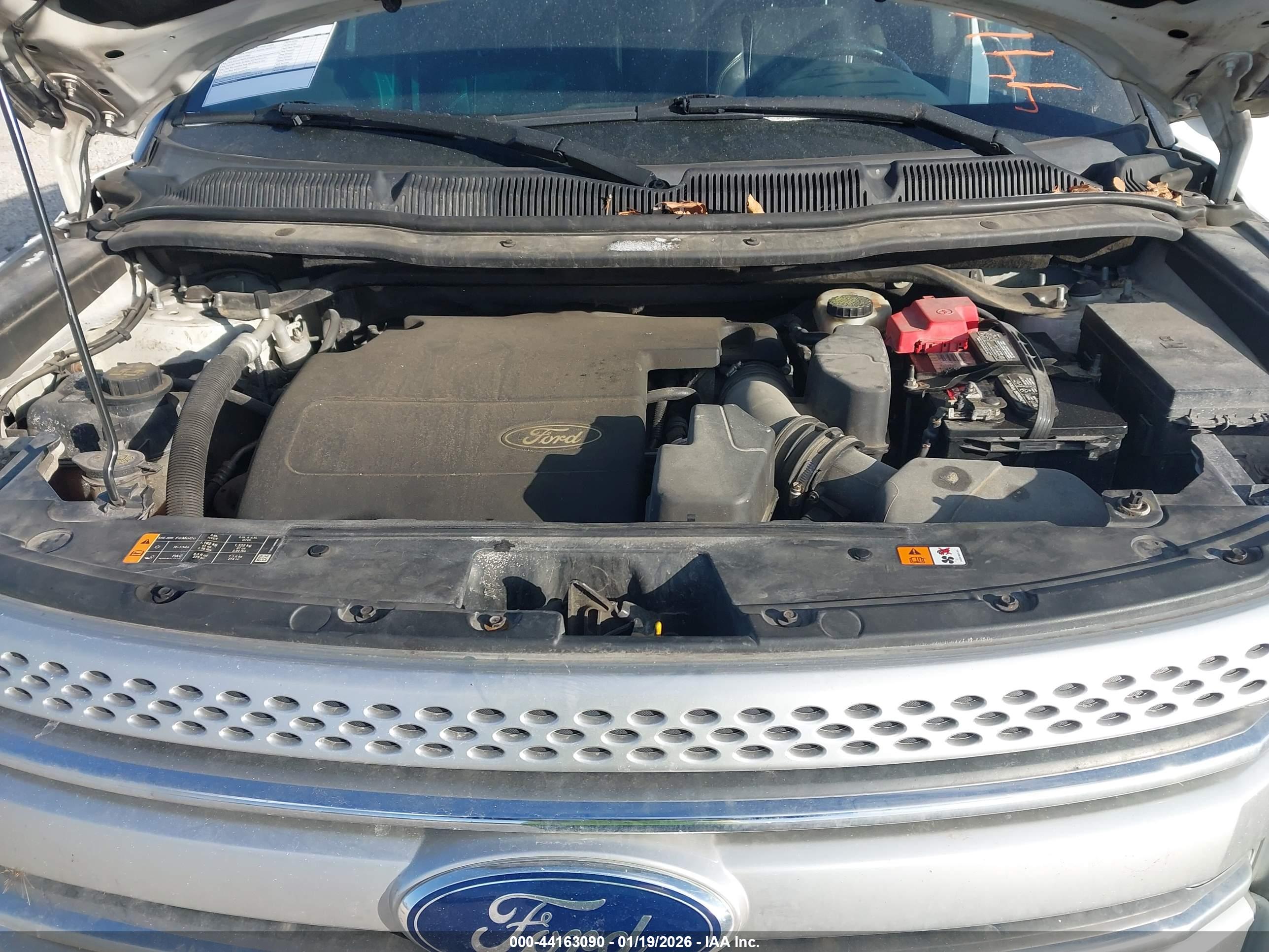 FORD EXPLORER image 10