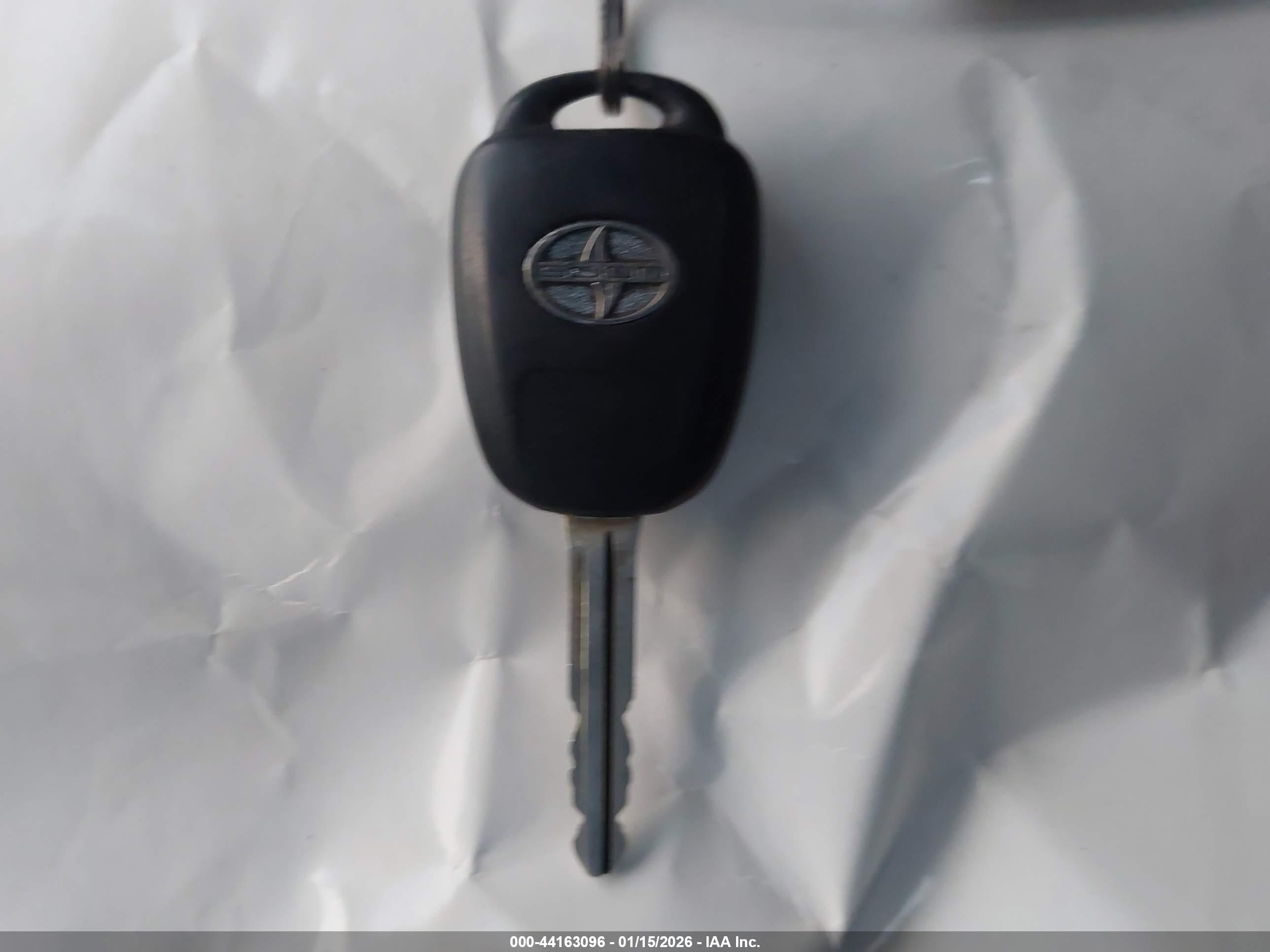 SCION XB image 11