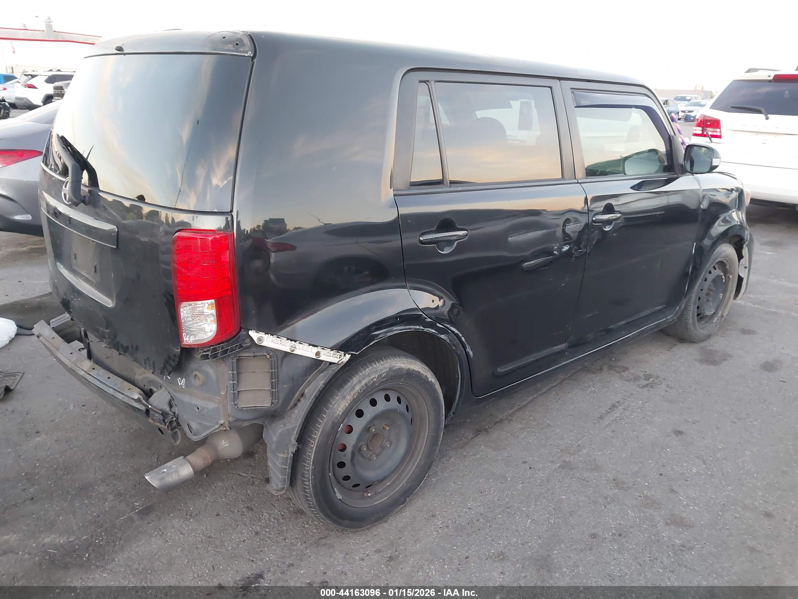 SCION XB image 4