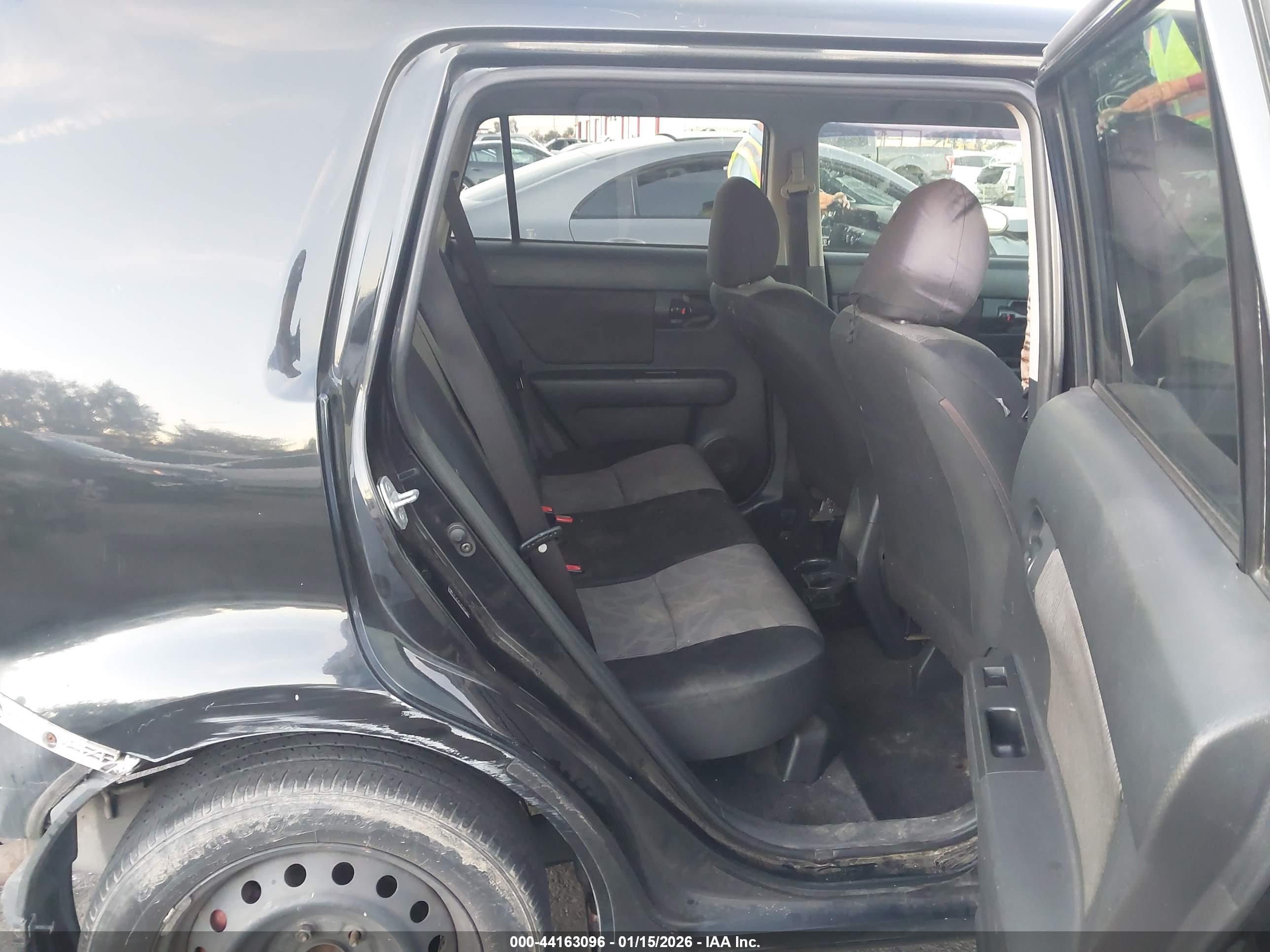 SCION XB image 8