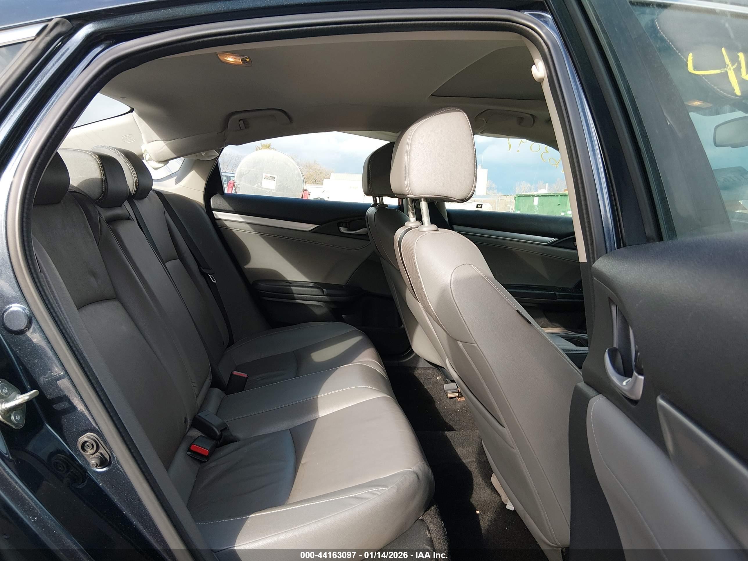 HONDA CIVIC image 8