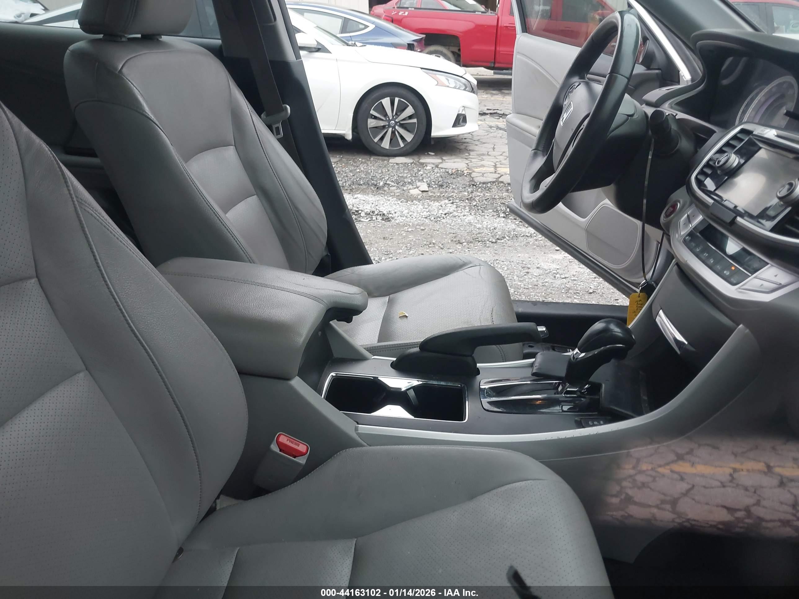 HONDA ACCORD image 5