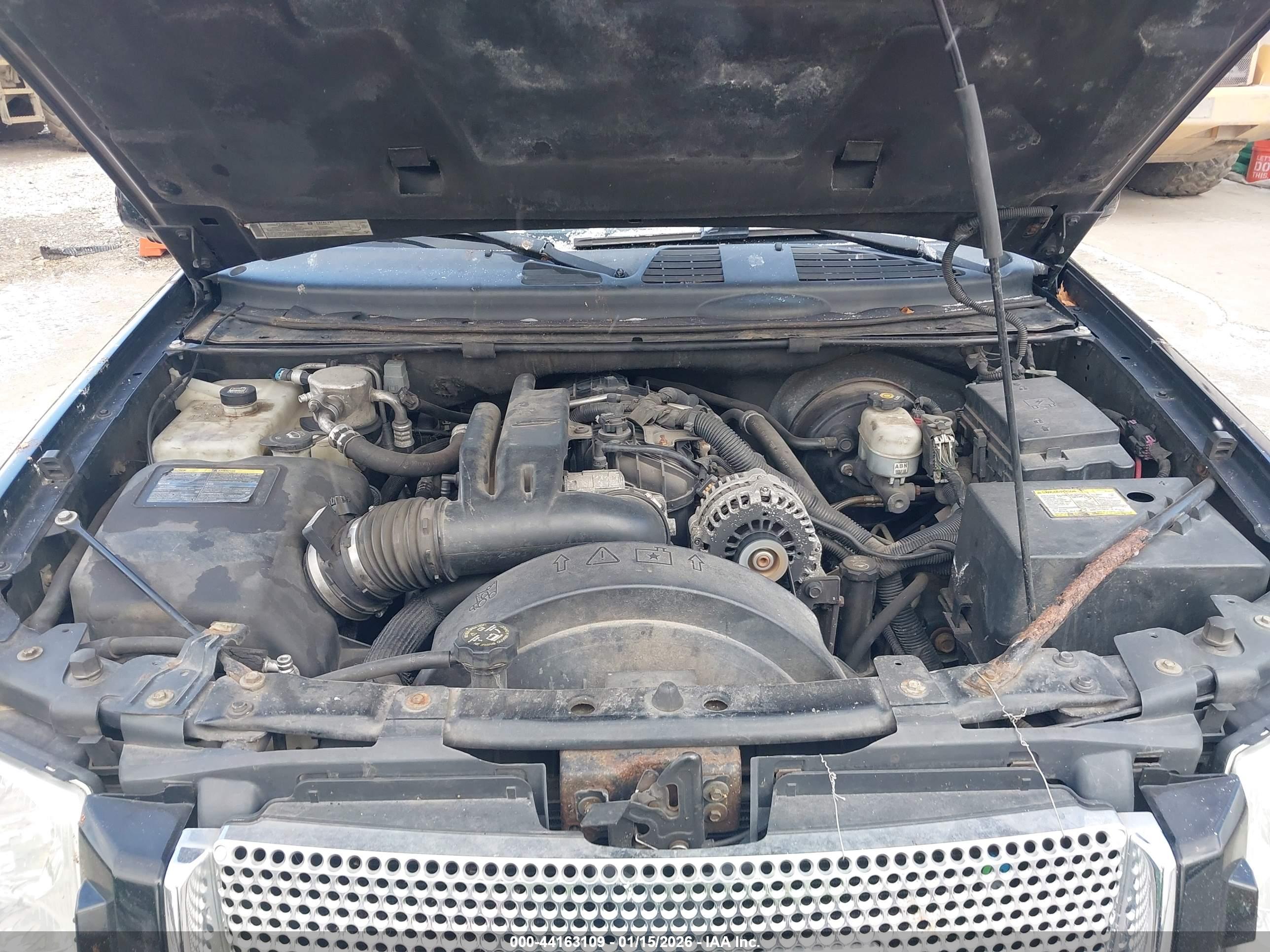GMC ENVOY image 10