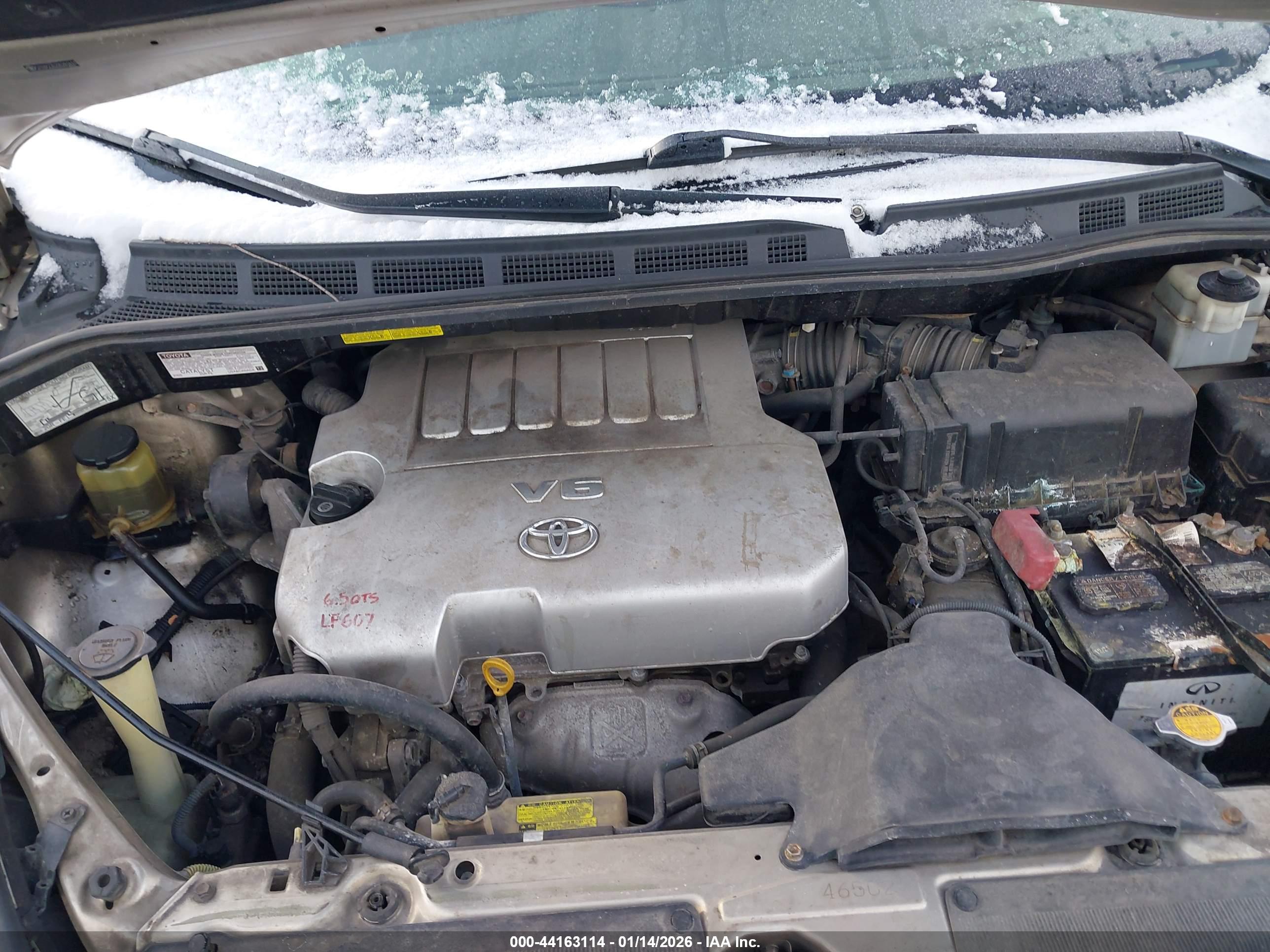 TOYOTA SIENNA image 10