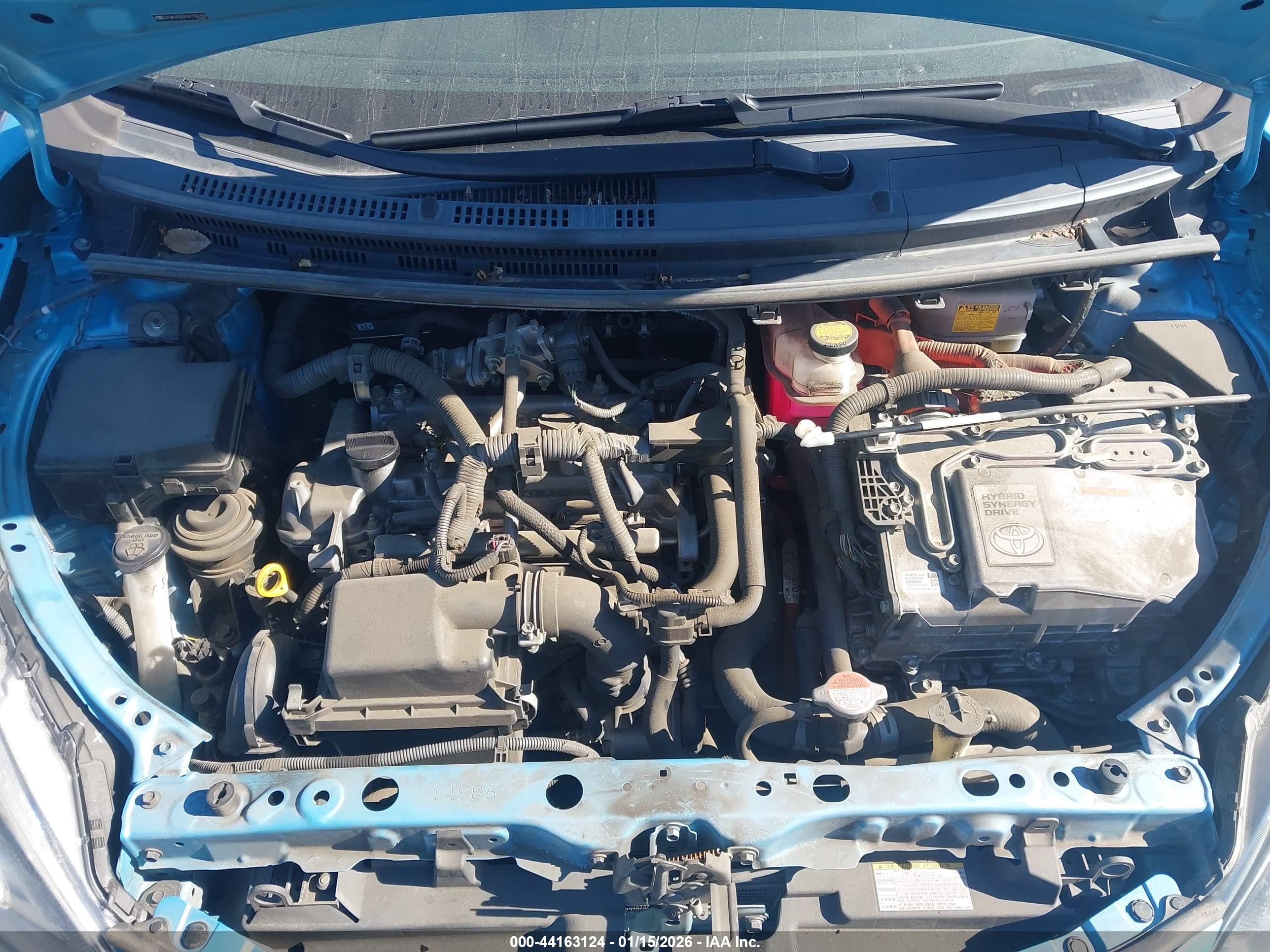TOYOTA PRIUS image 10