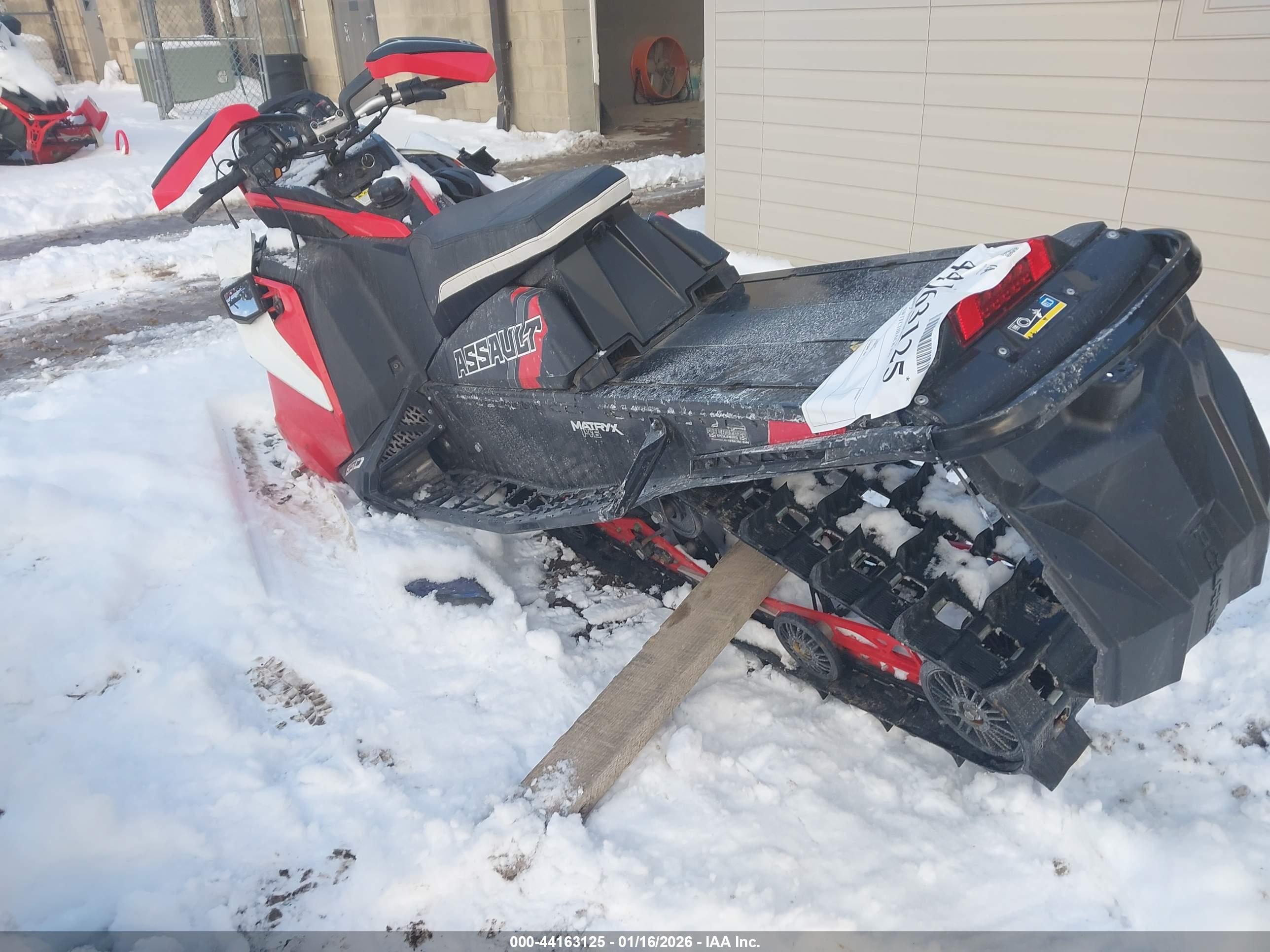 POLARIS SWITCHBACK image 3