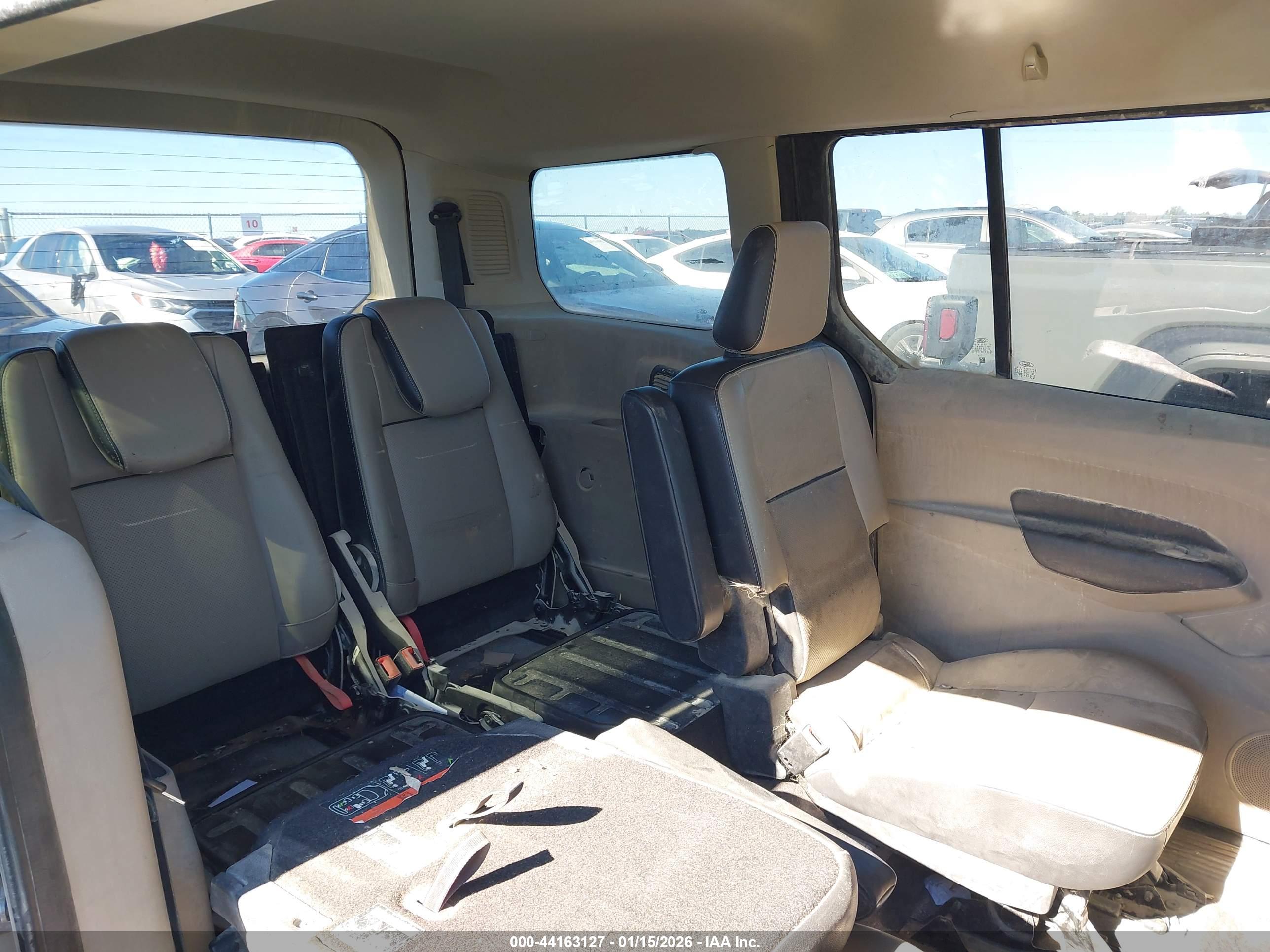 FORD TRANSIT image 8