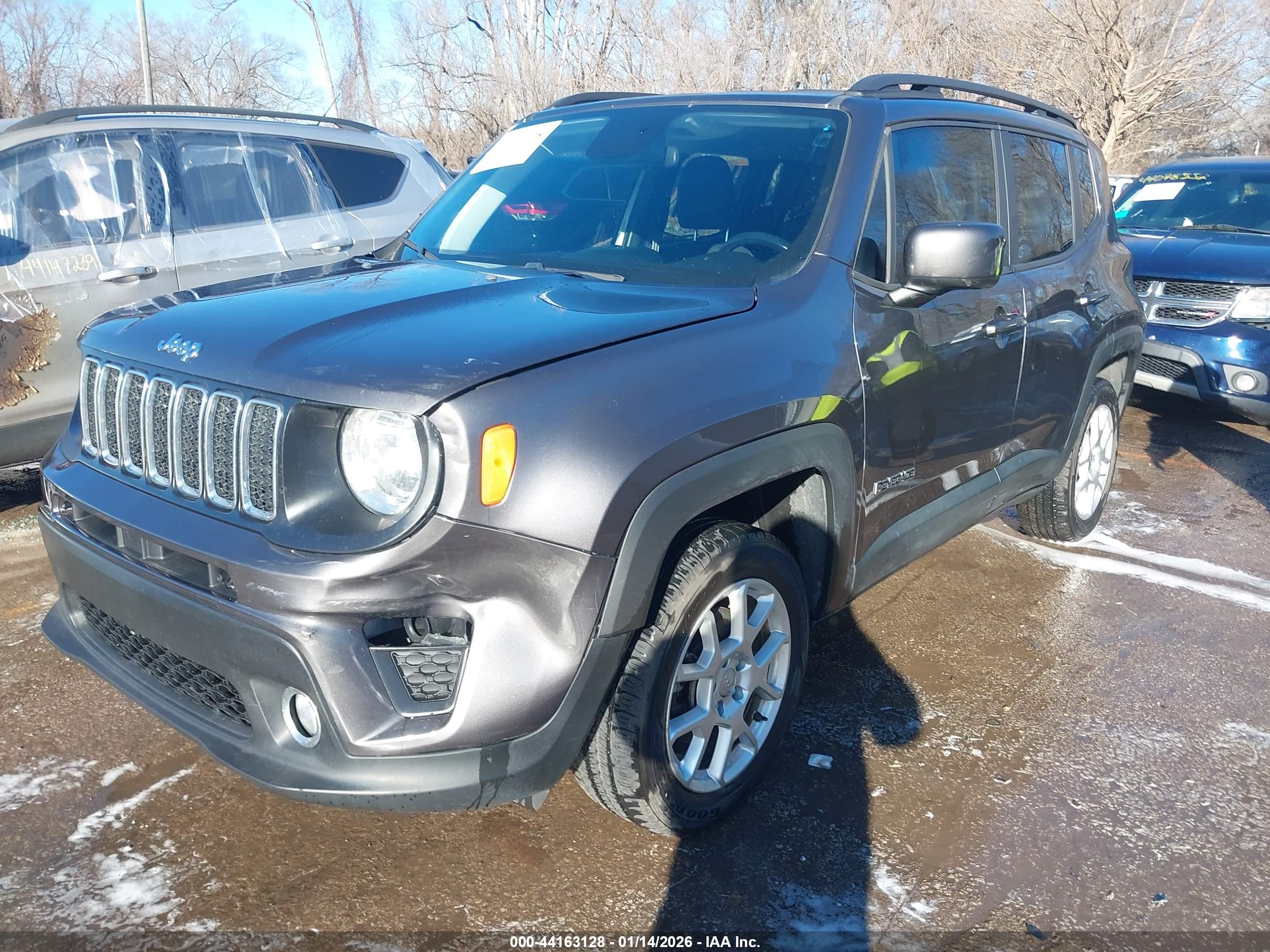 JEEP RENEGADE image 2
