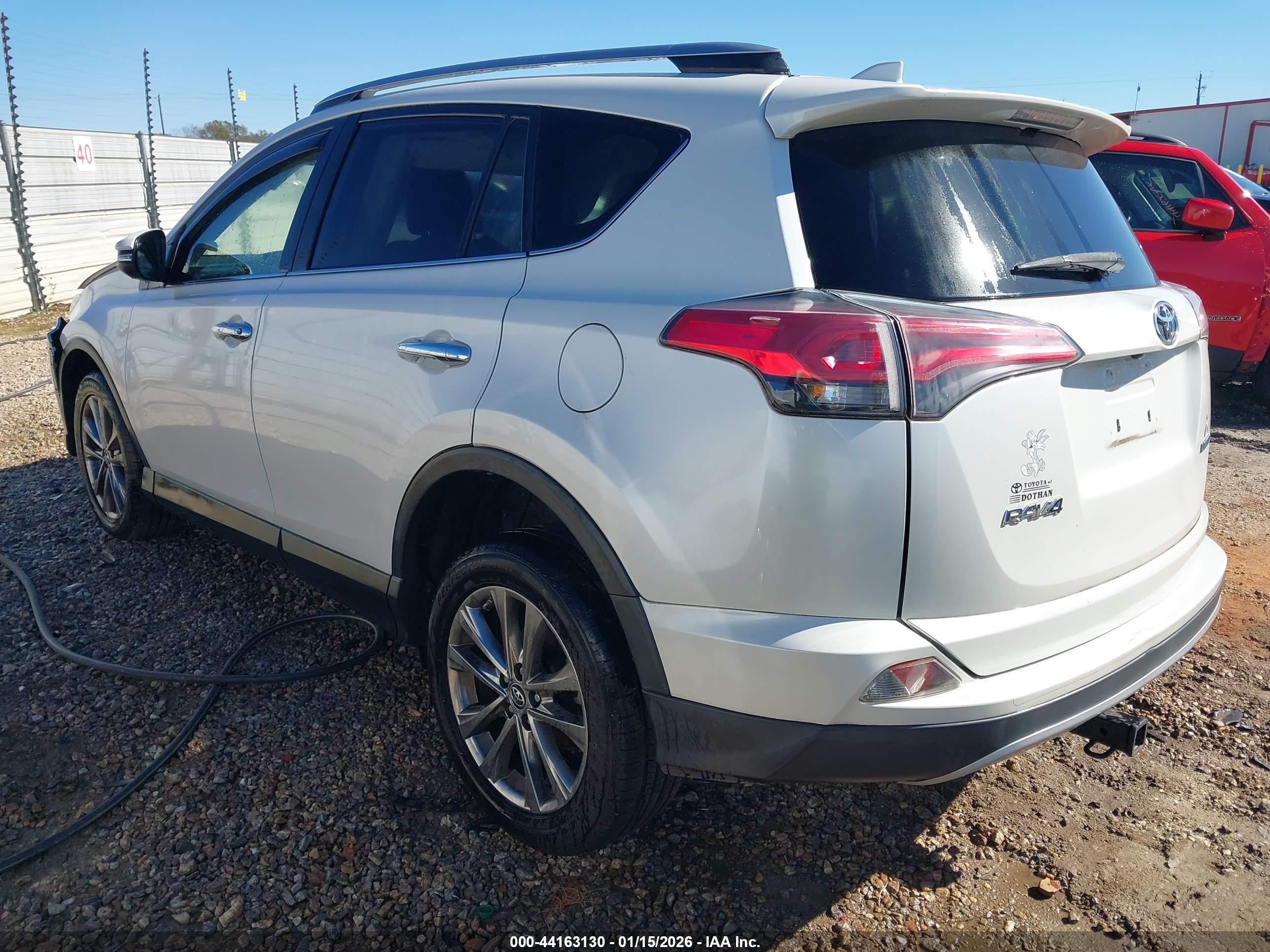 TOYOTA RAV4 image 3