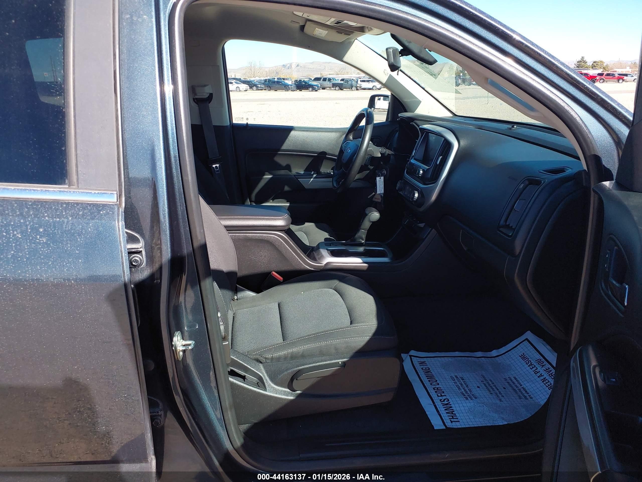 CHEVROLET COLORADO image 5