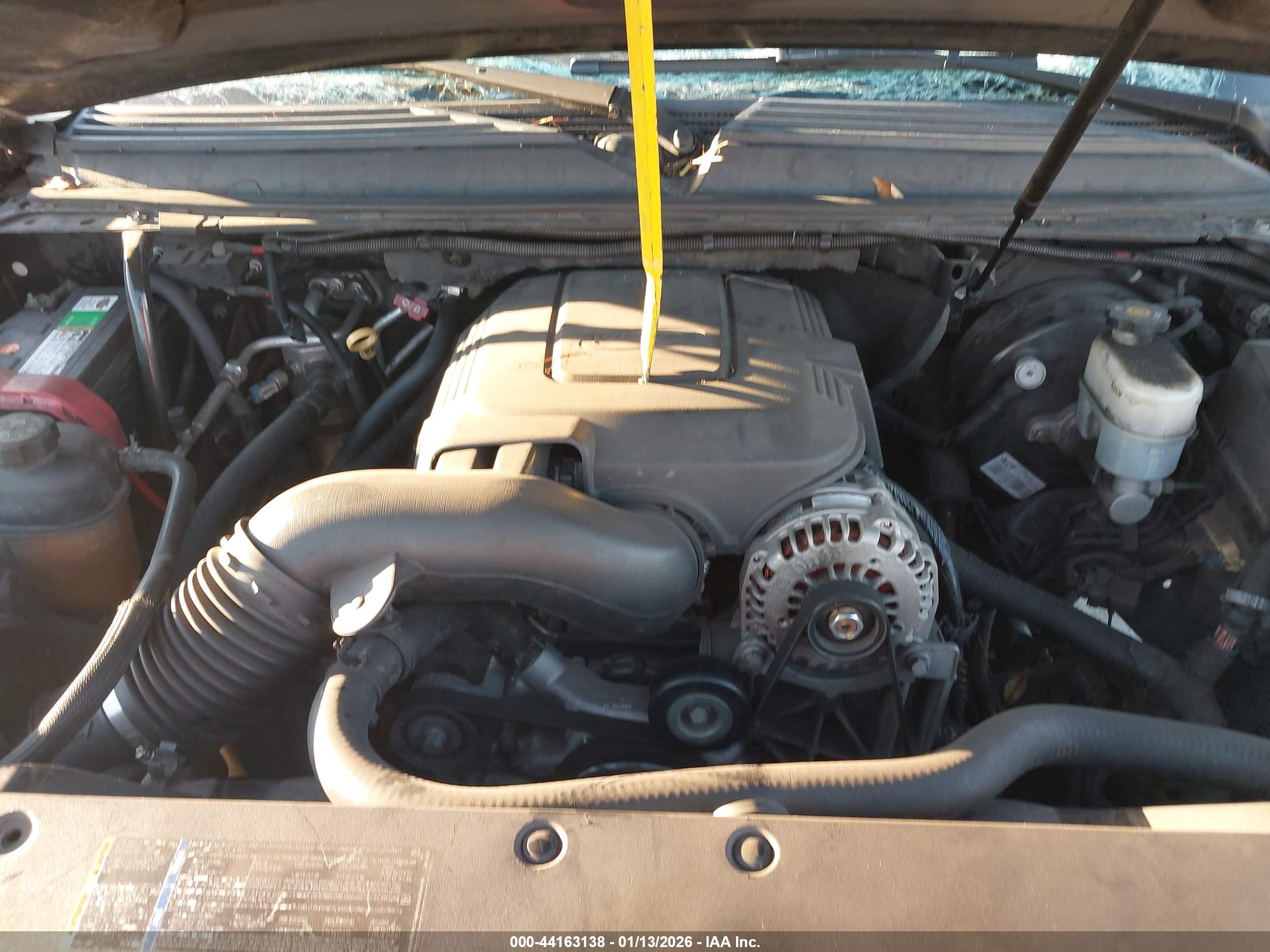 CHEVROLET TAHOE image 10