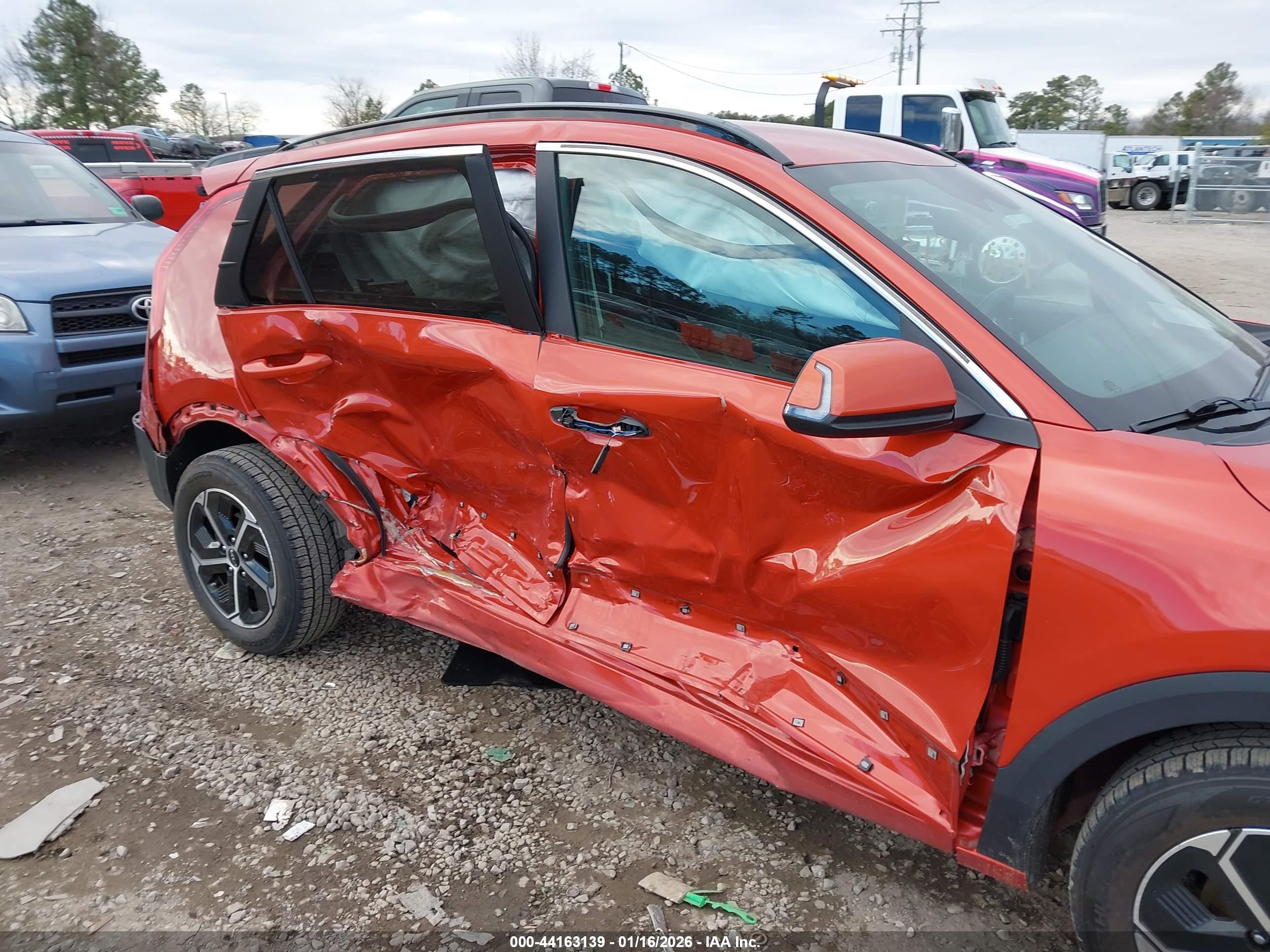 KIA NIRO image 6