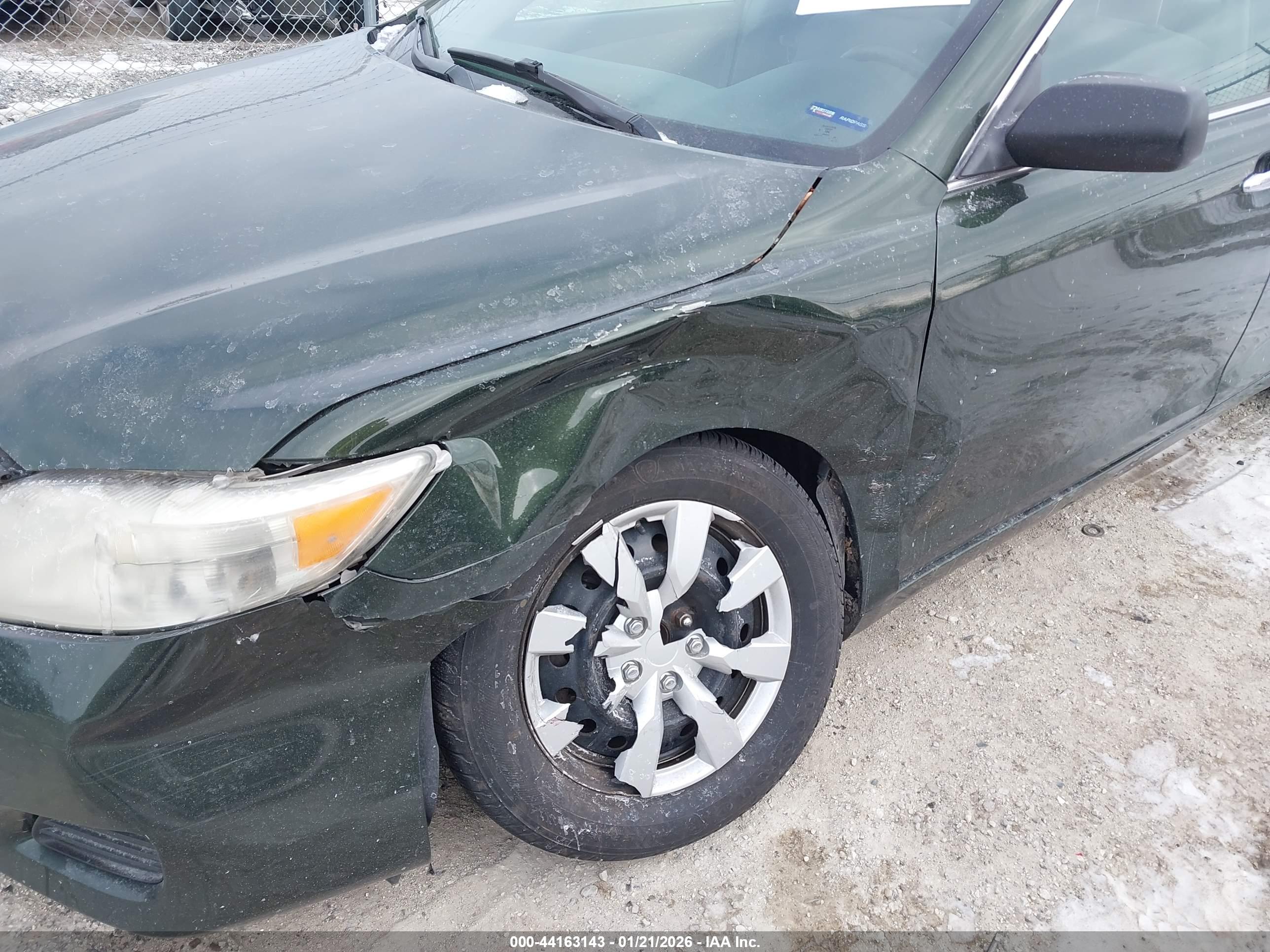 TOYOTA CAMRY image 6