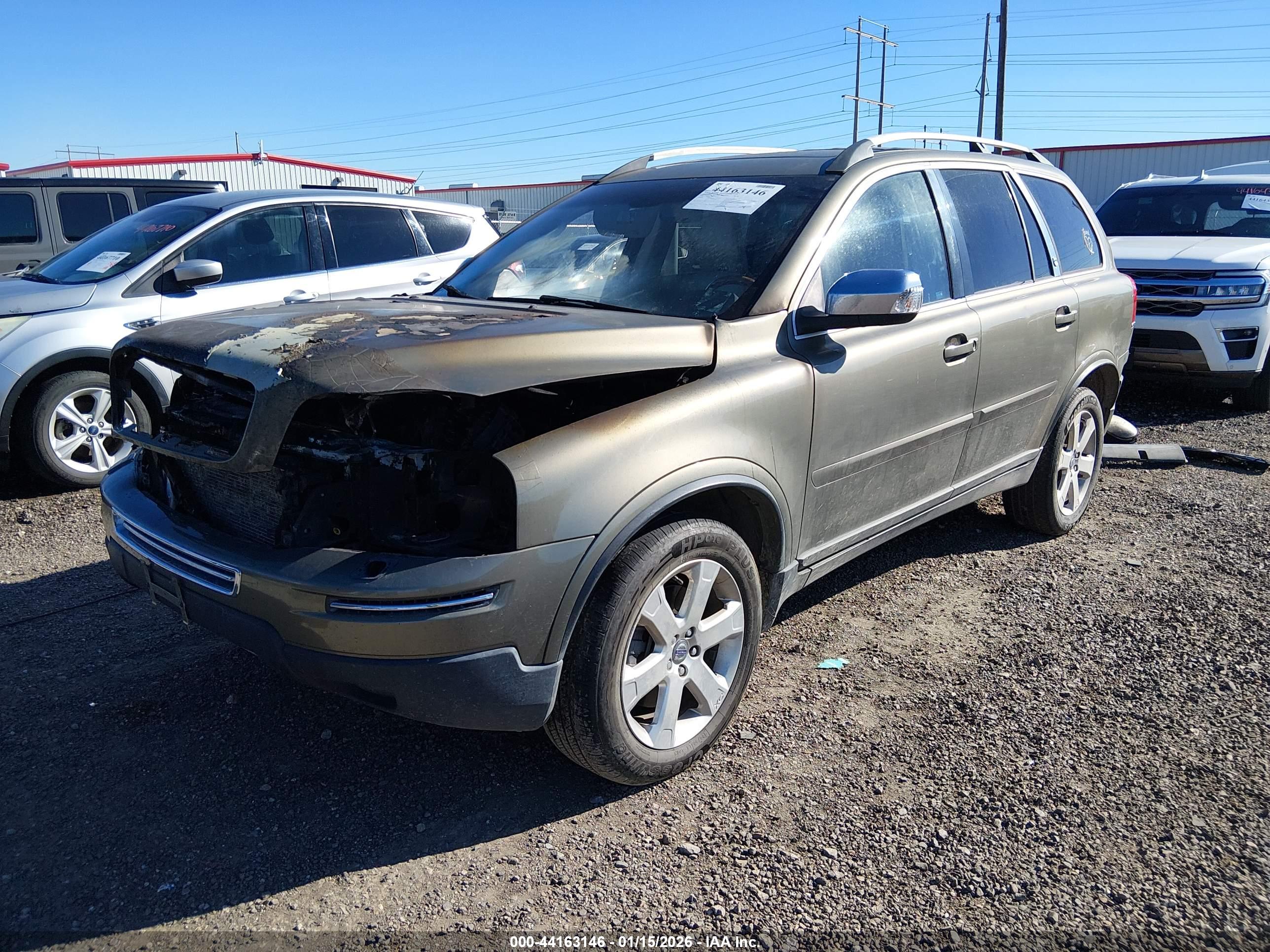 VOLVO XC90 image 2