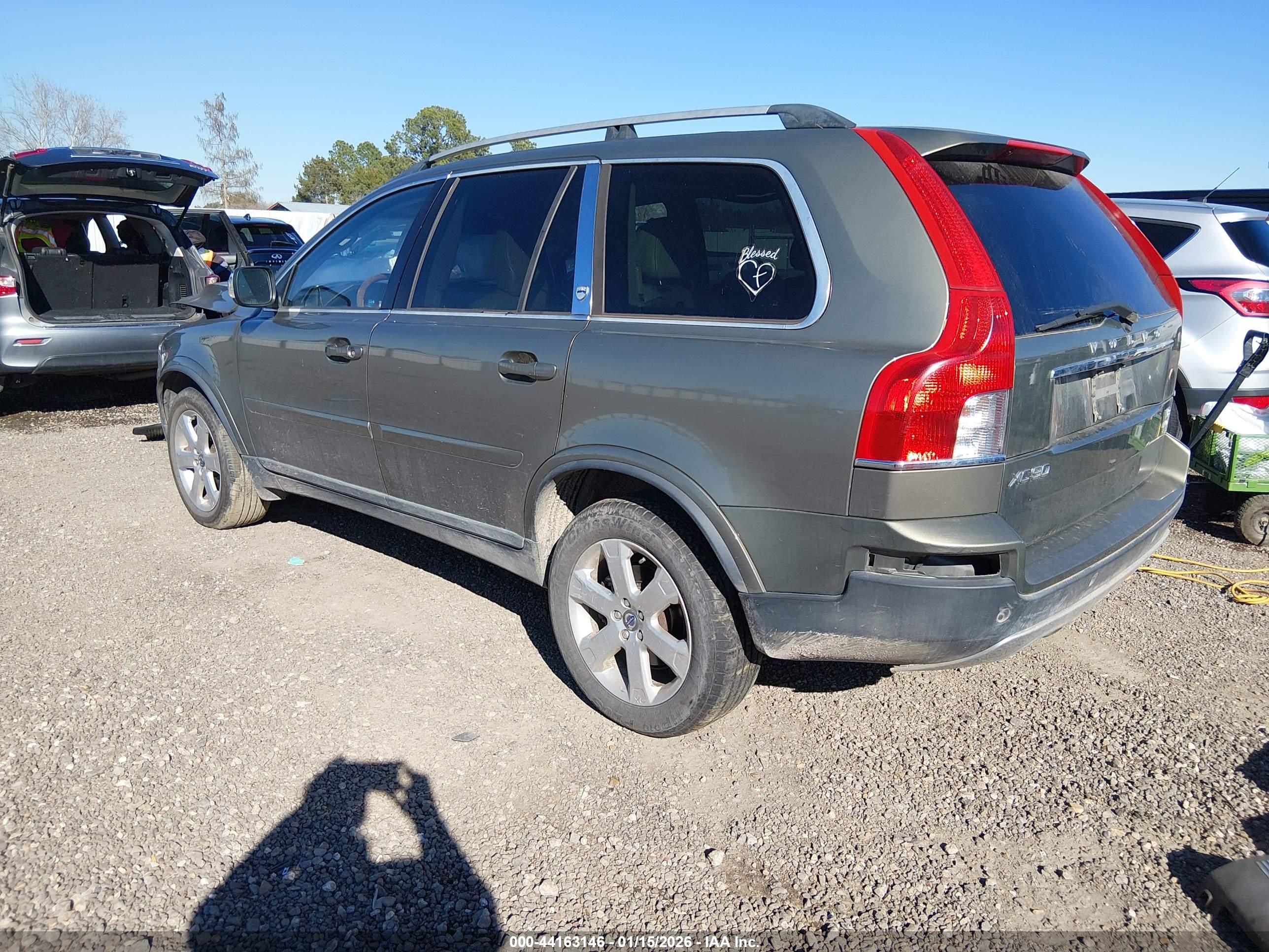 VOLVO XC90 image 3
