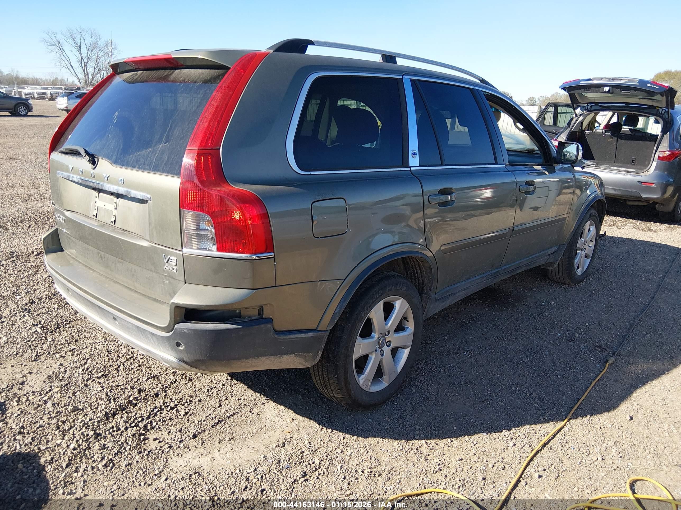 VOLVO XC90 image 4