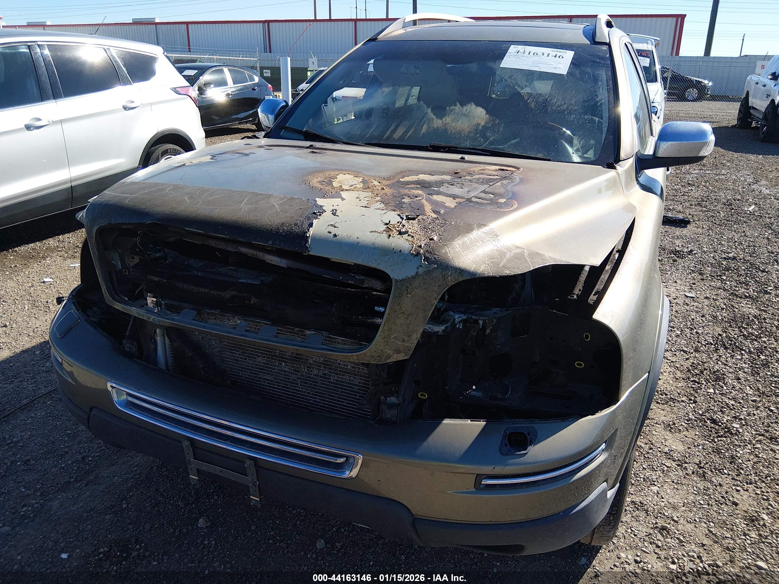 VOLVO XC90 image 6