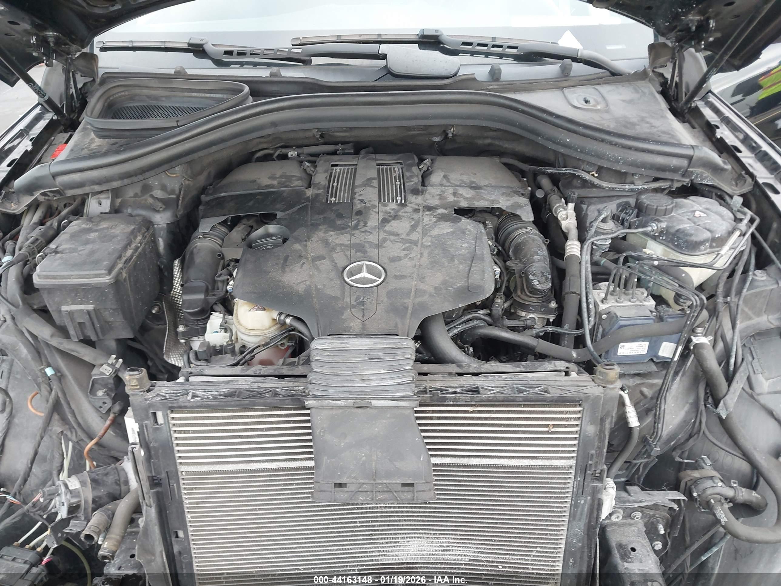MERCEDES-BENZ GLS image 10