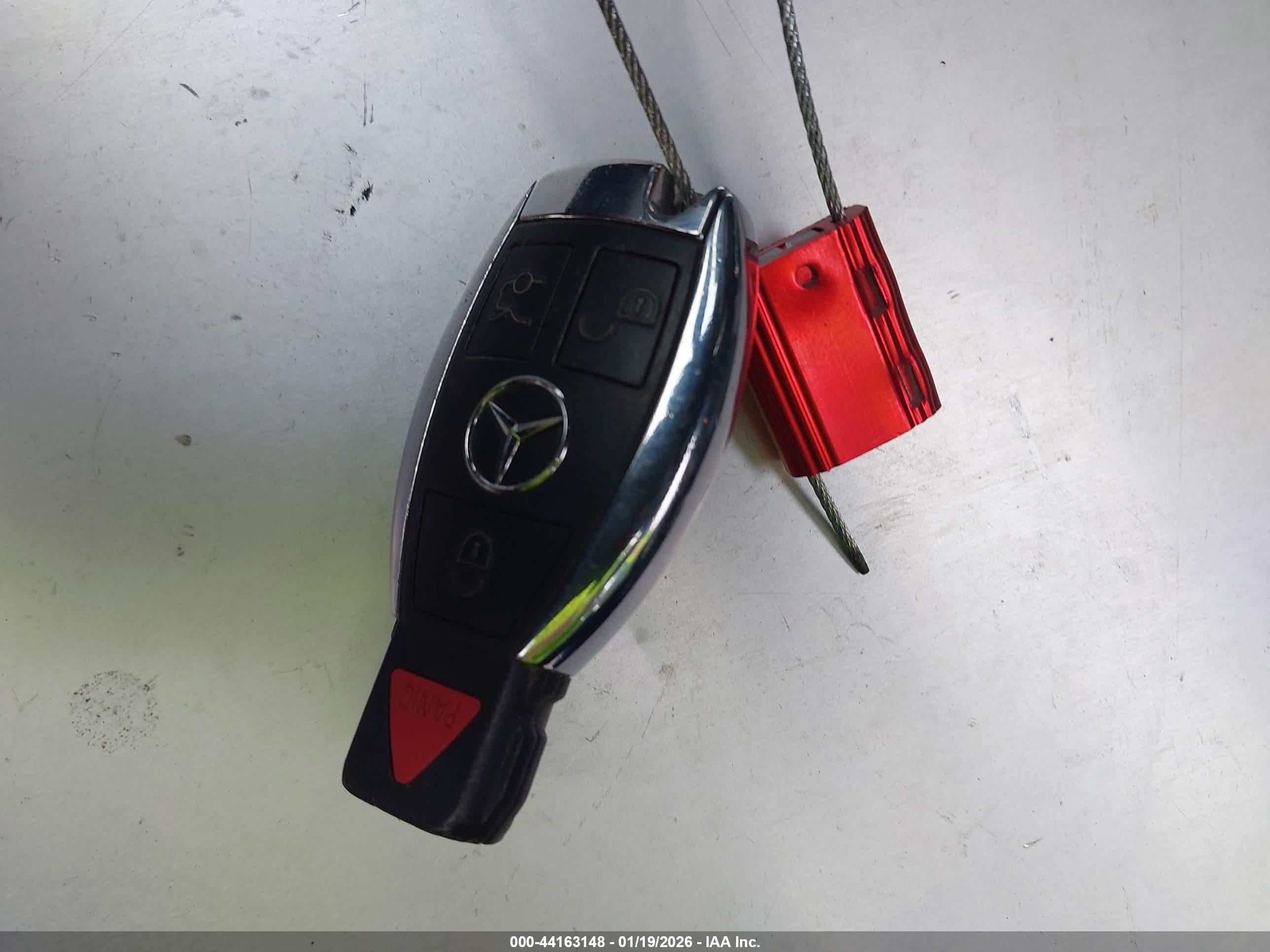 MERCEDES-BENZ GLS image 11