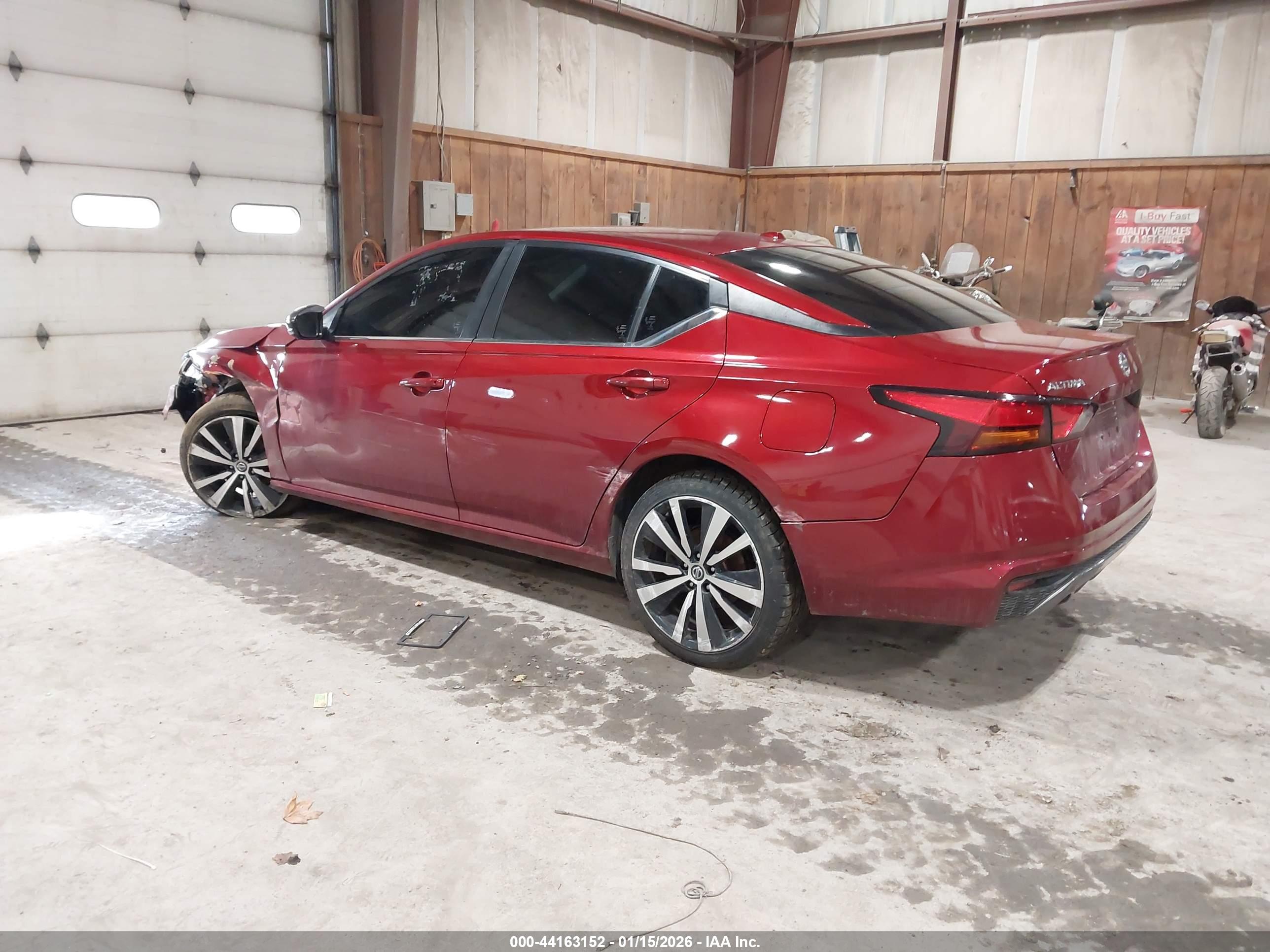NISSAN ALTIMA image 3