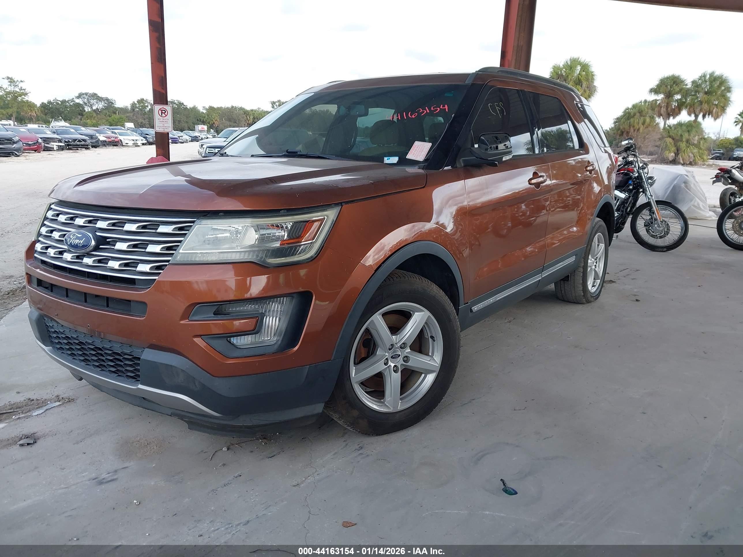 FORD EXPLORER image 2