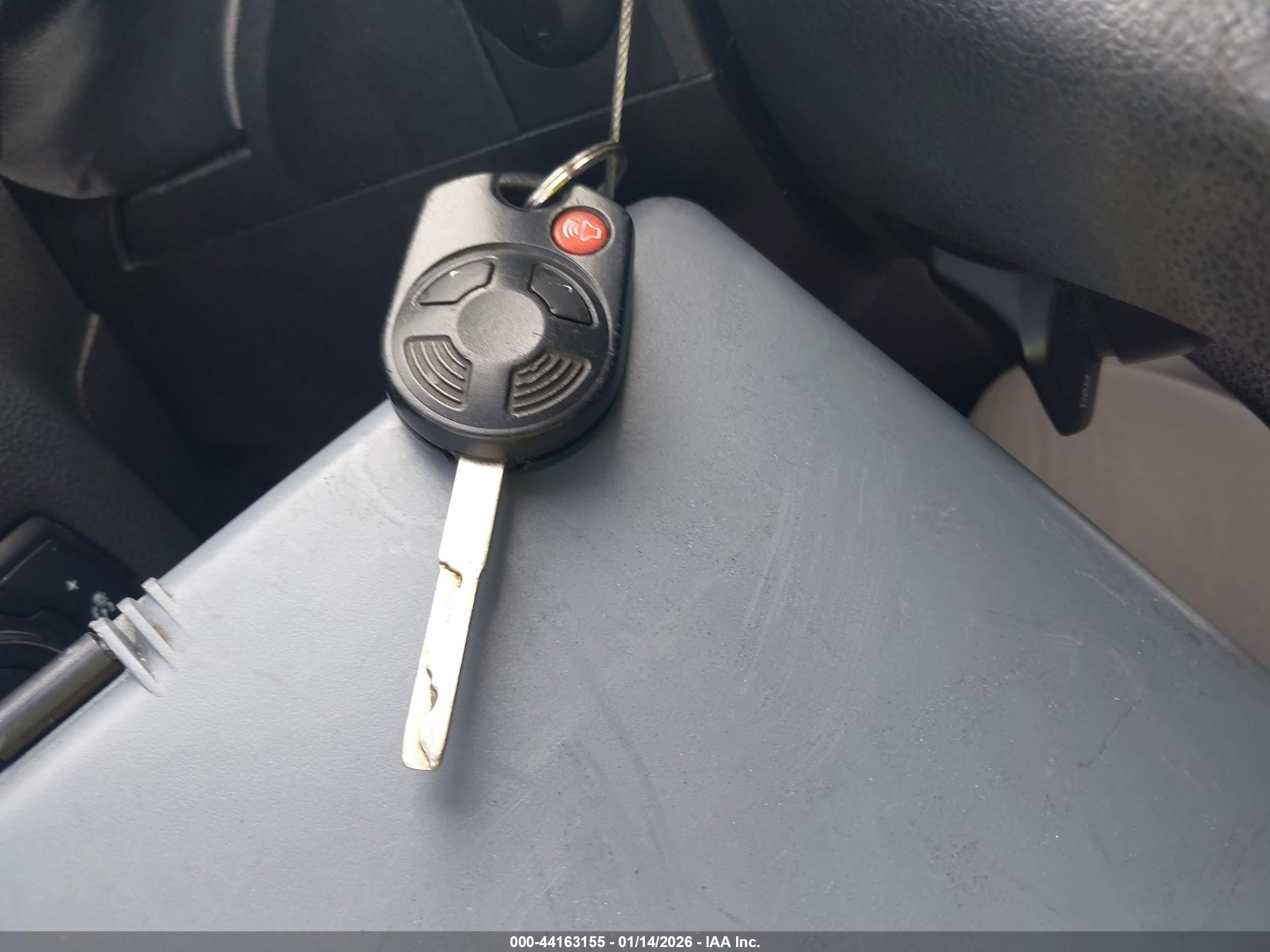 FORD ESCAPE image 11