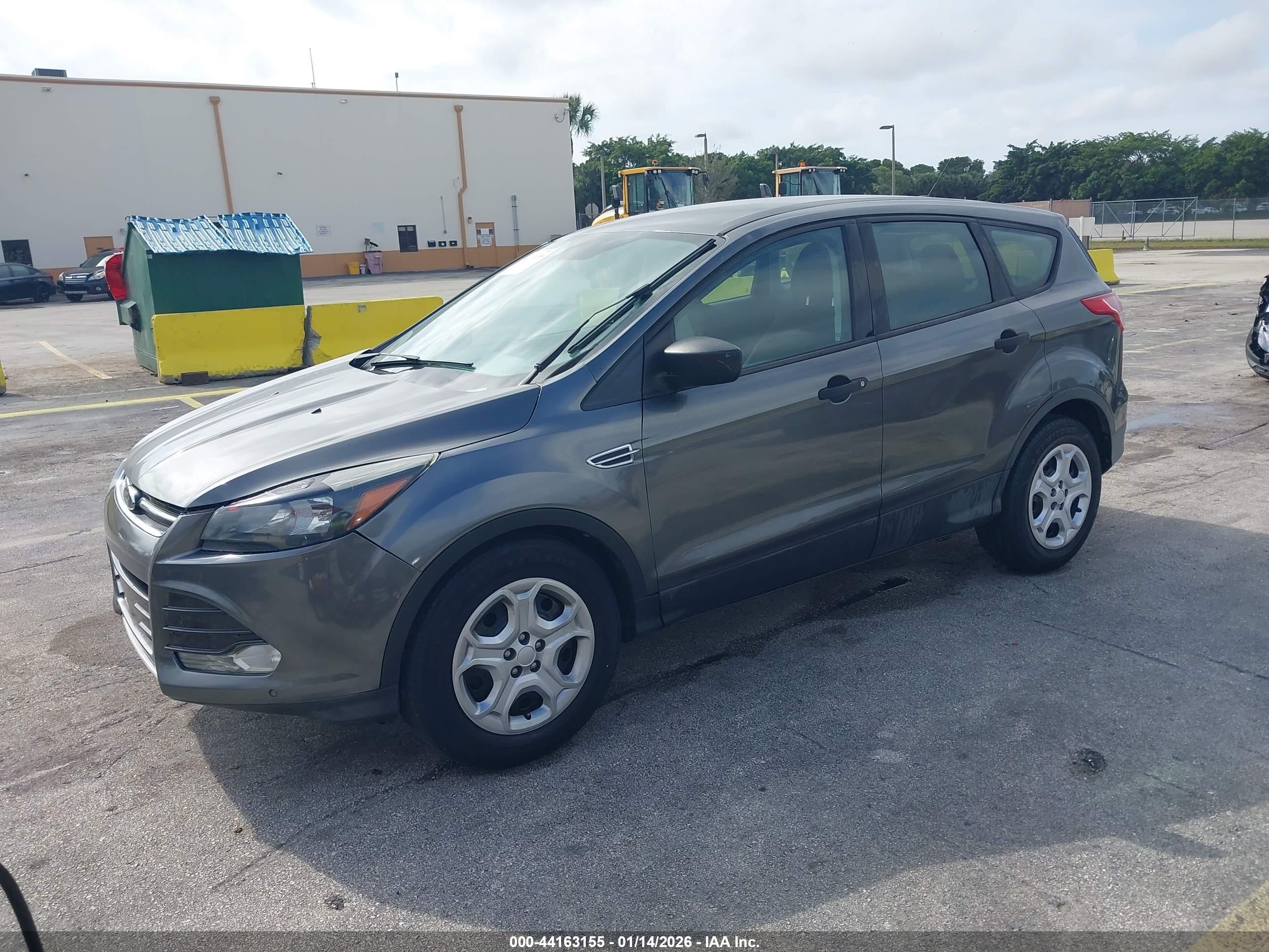 FORD ESCAPE image 2