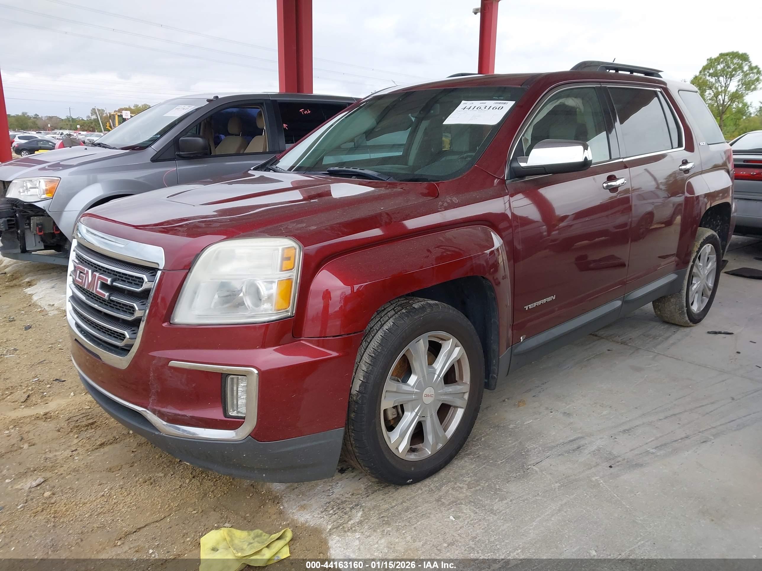 GMC TERRAIN image 2
