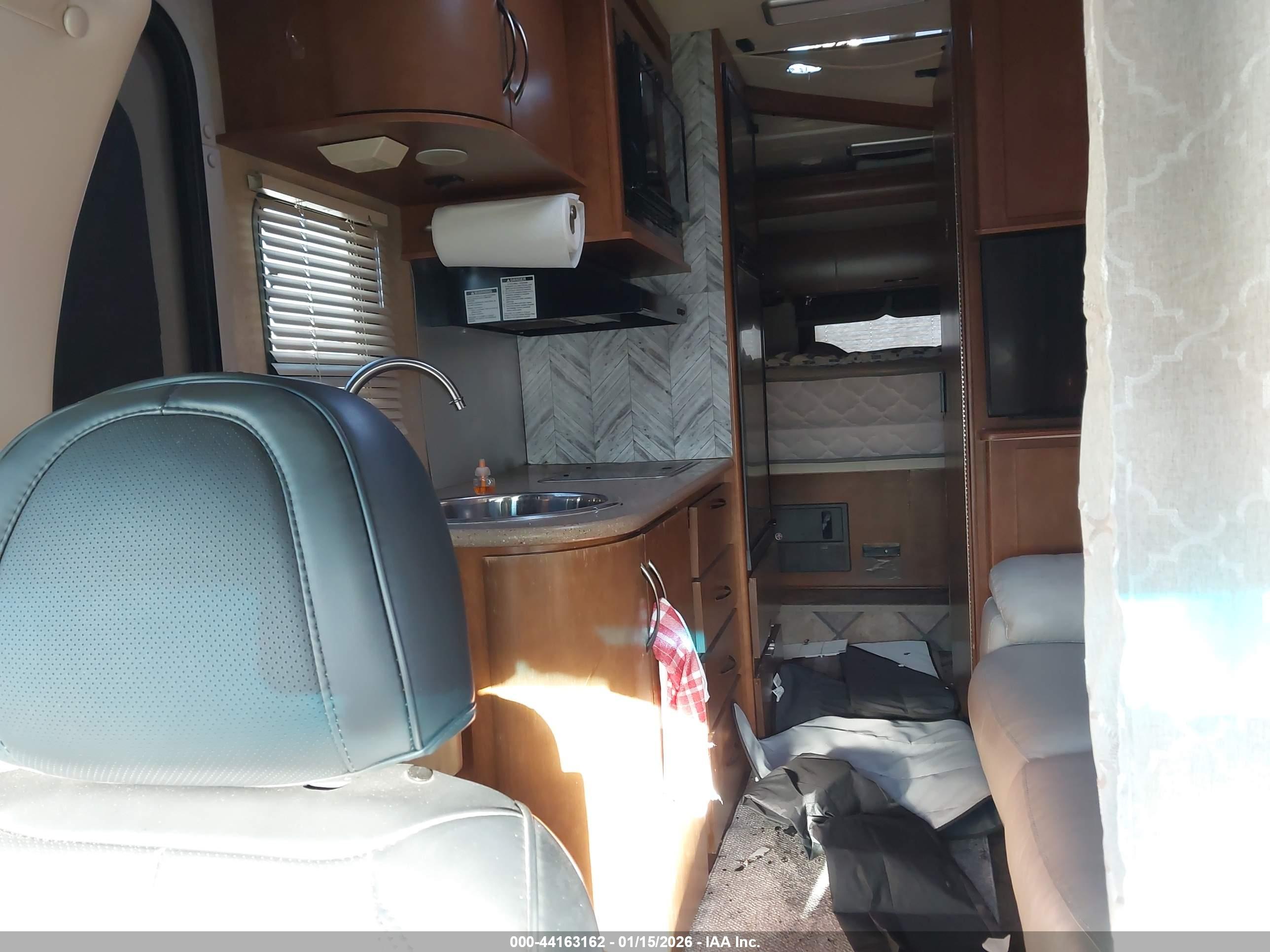 MERCEDES-BENZ SPRINTER image 7